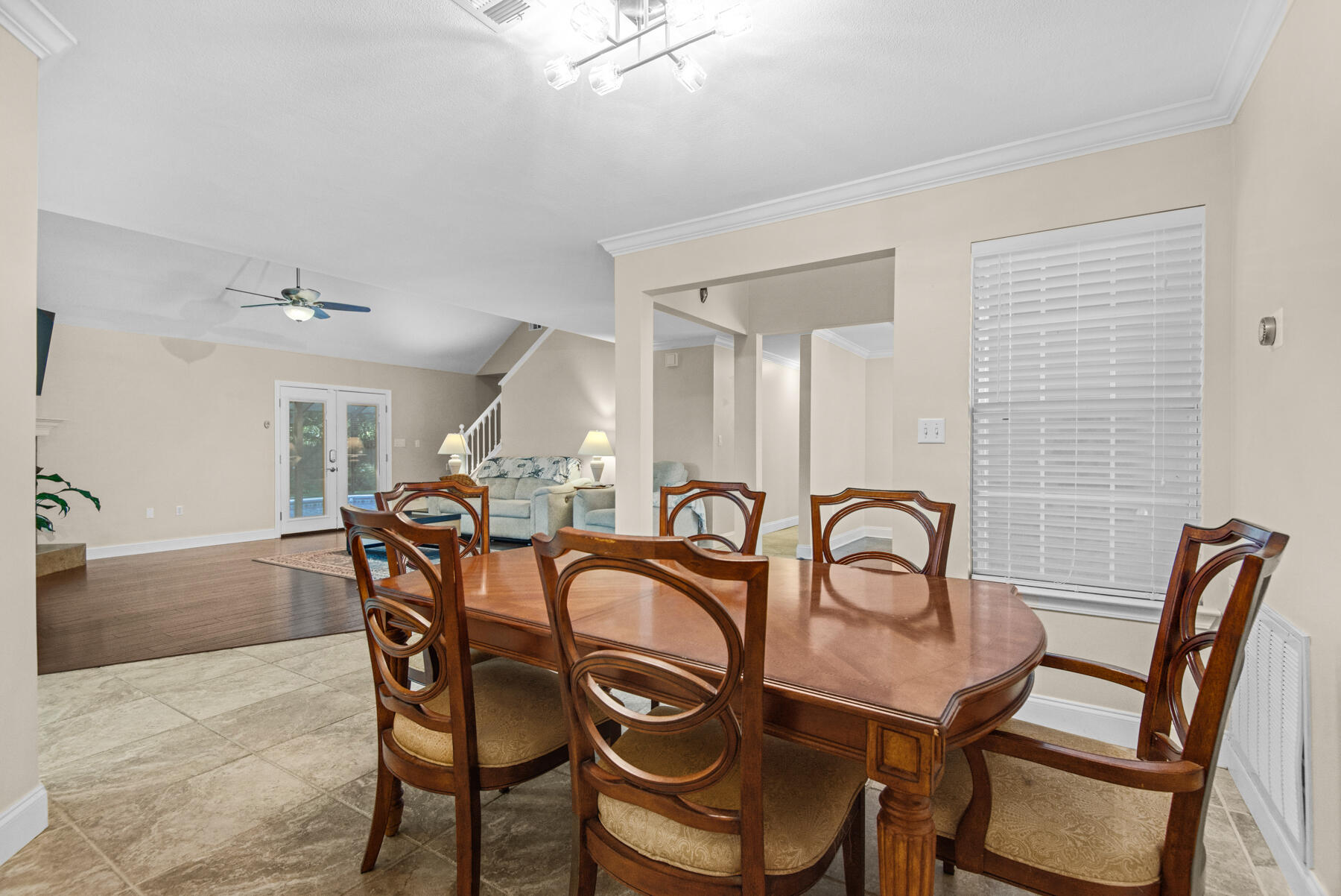 MALIBU GARDENS - Residential