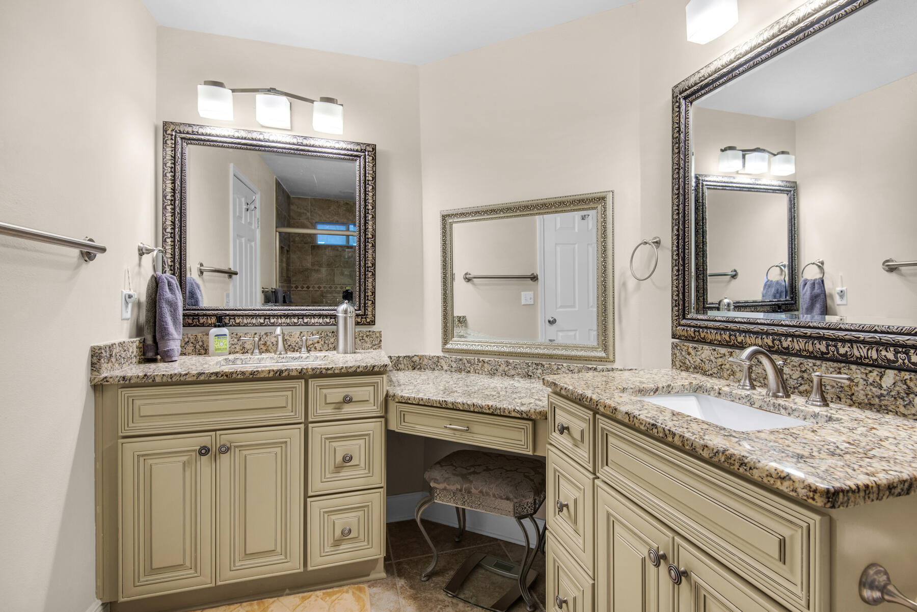 MALIBU GARDENS - Residential