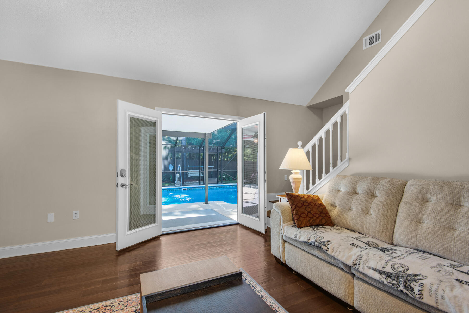 MALIBU GARDENS - Residential