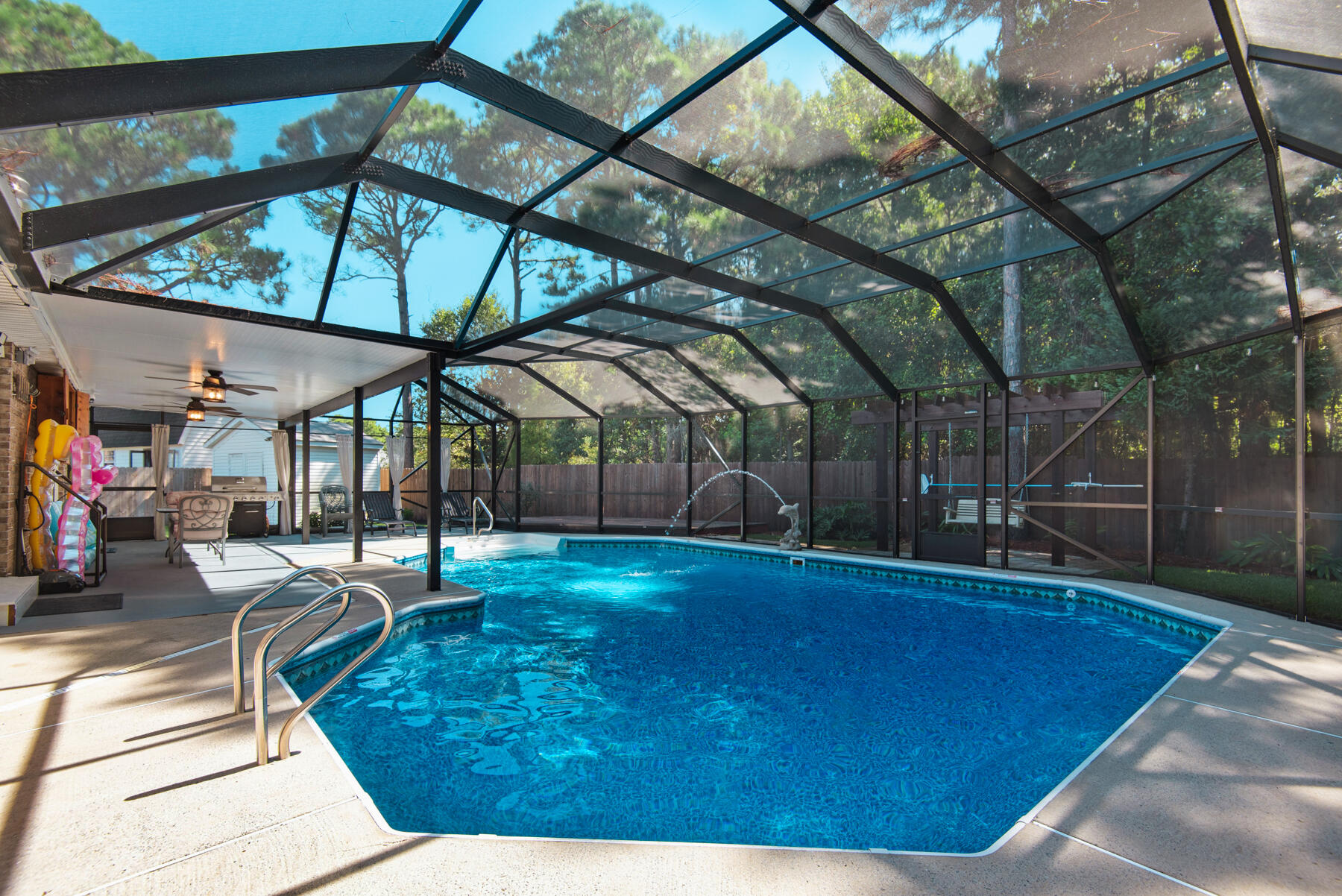 MALIBU GARDENS - Residential