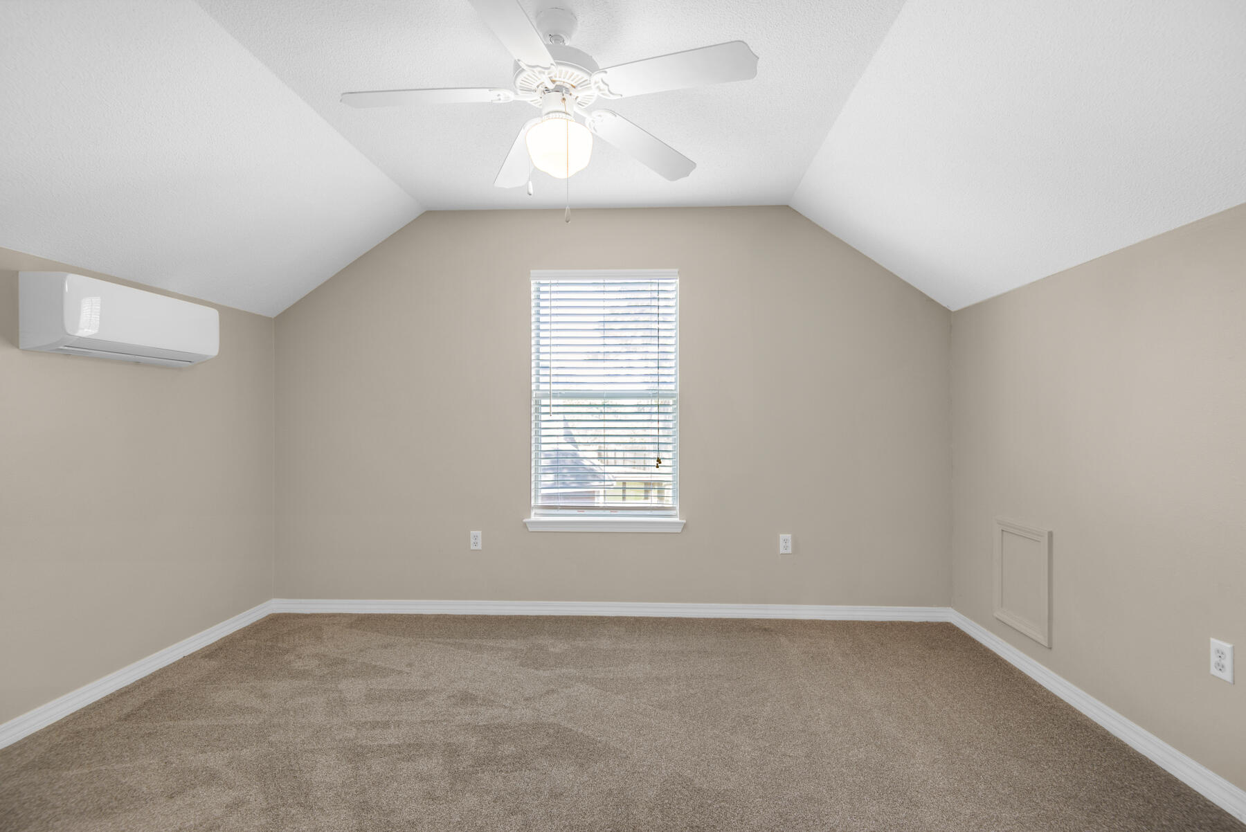 MALIBU GARDENS - Residential