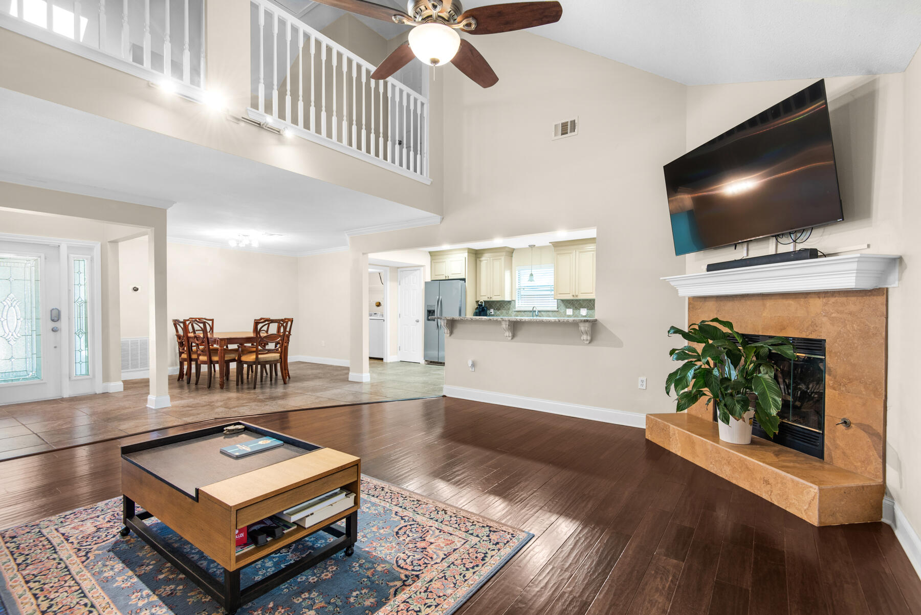 MALIBU GARDENS - Residential