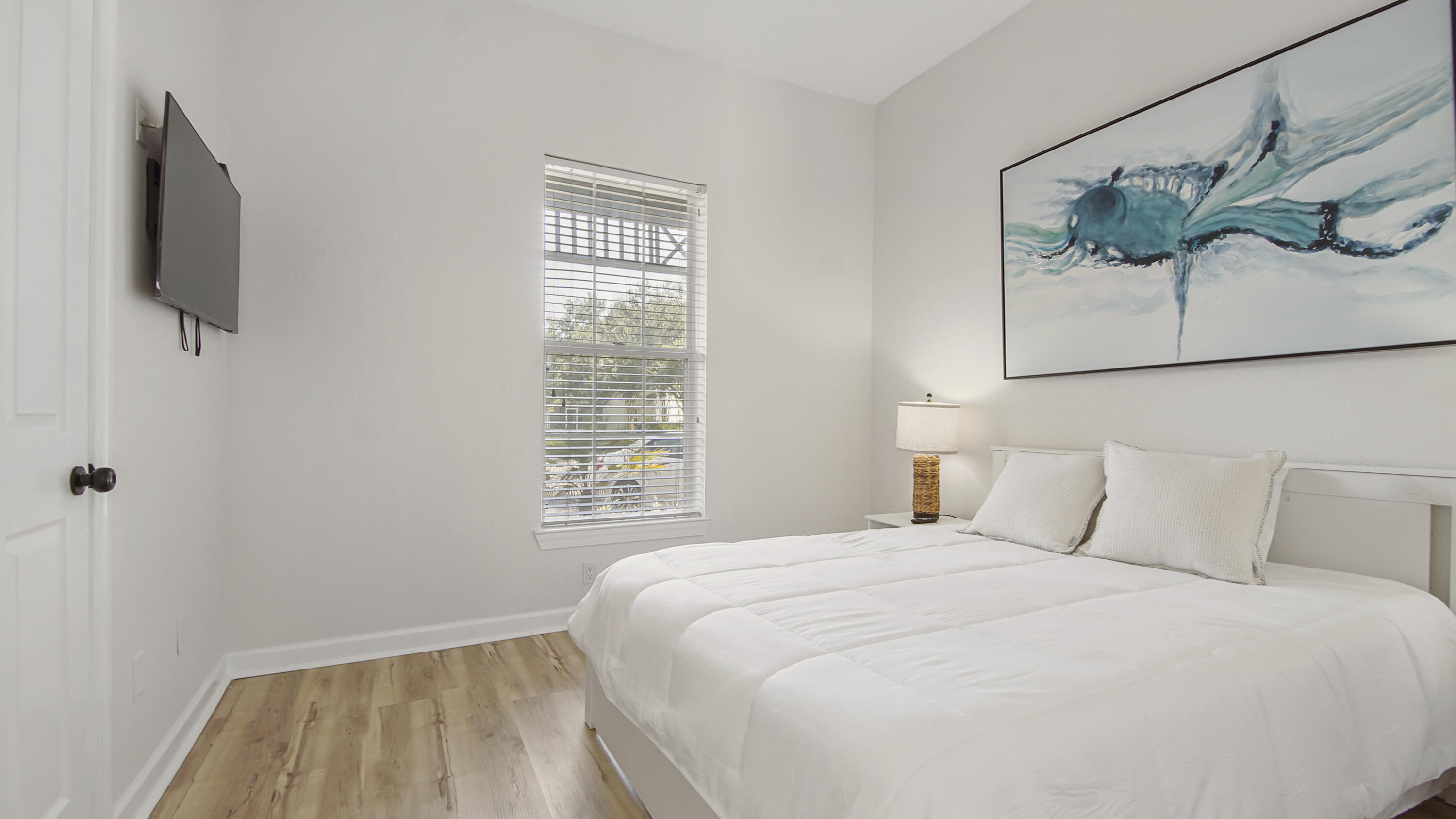 CRYSTAL COVE - Residential