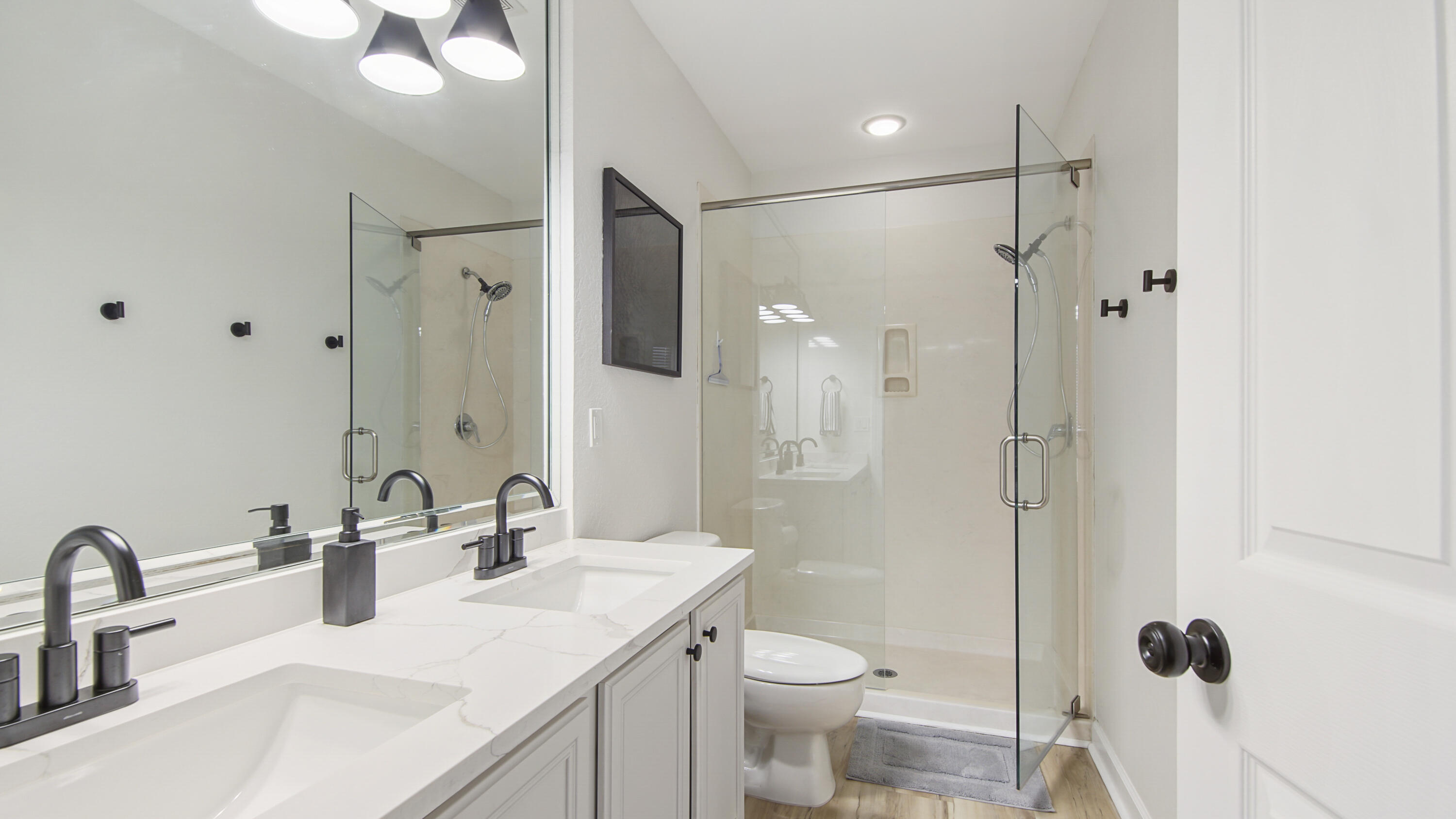 CRYSTAL COVE - Residential