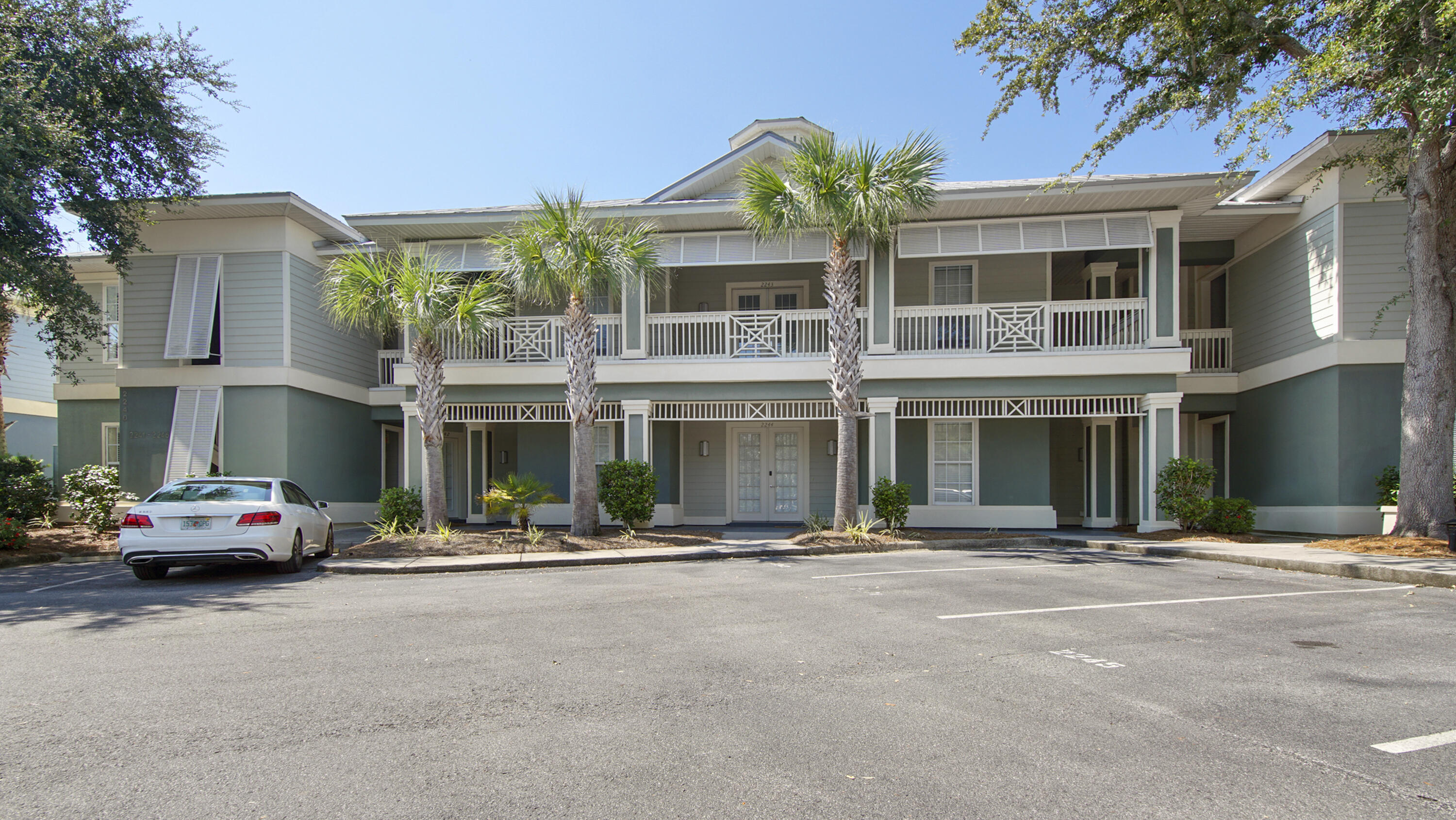 CRYSTAL COVE - Residential