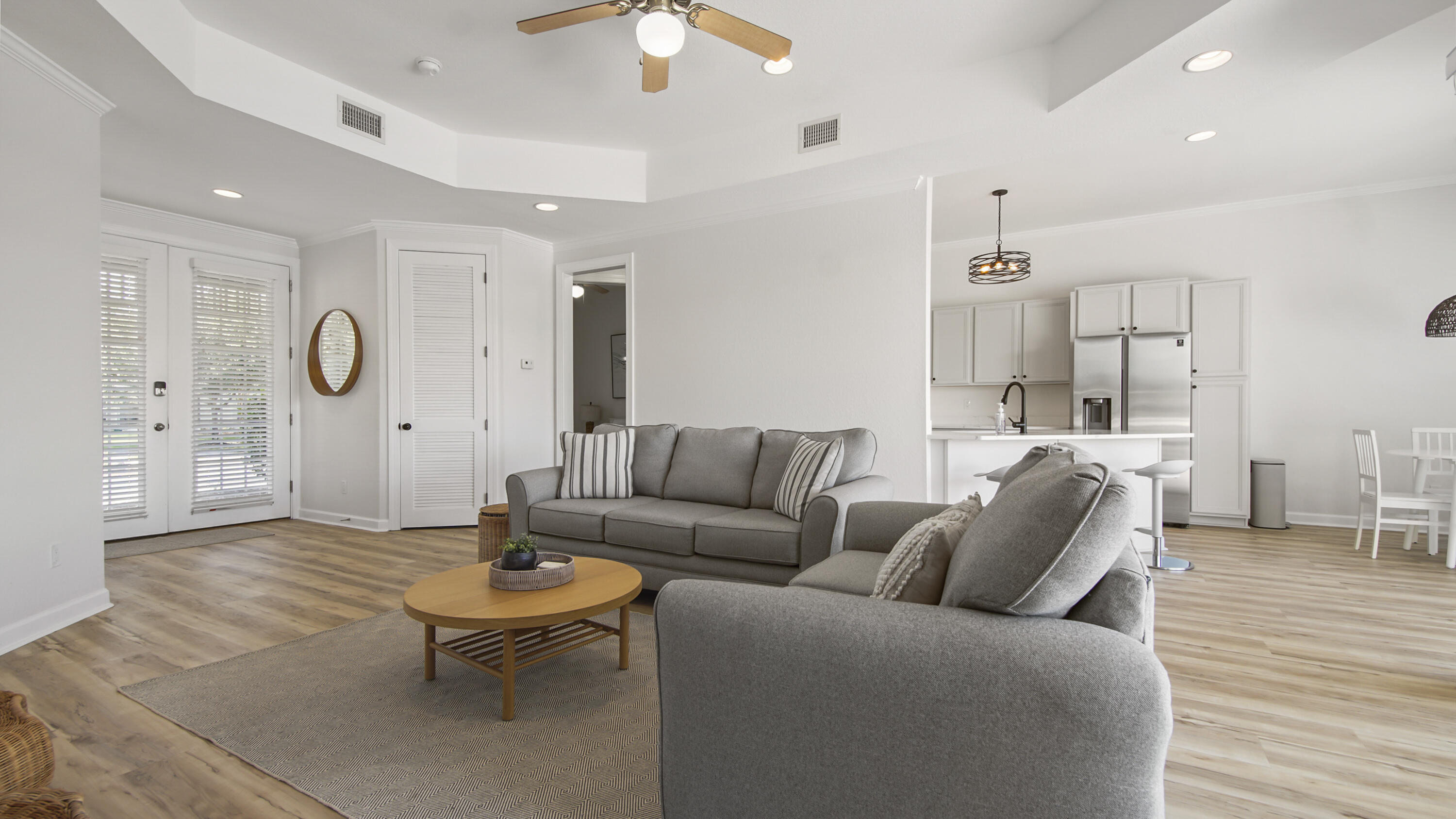 CRYSTAL COVE - Residential