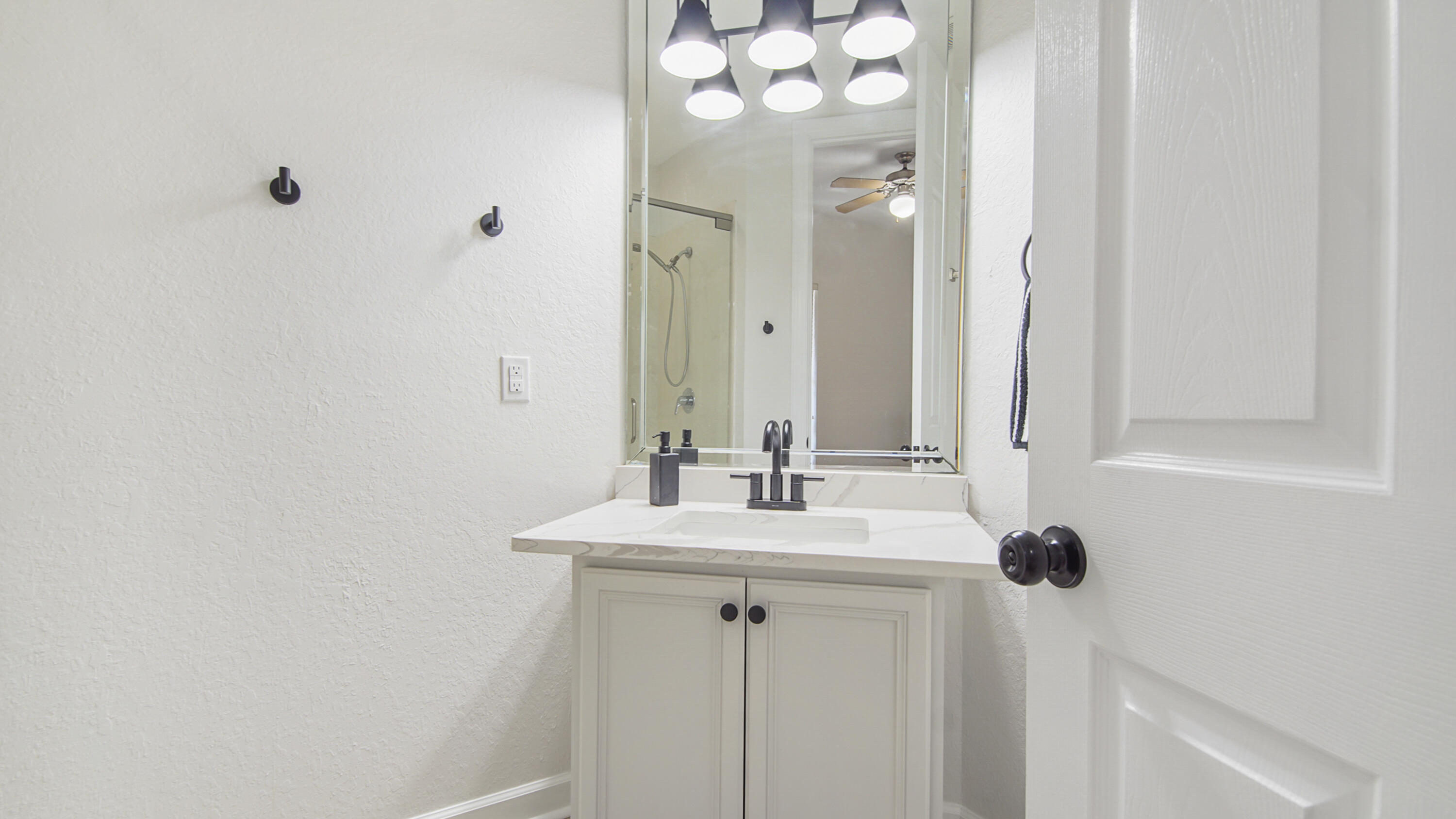 CRYSTAL COVE - Residential