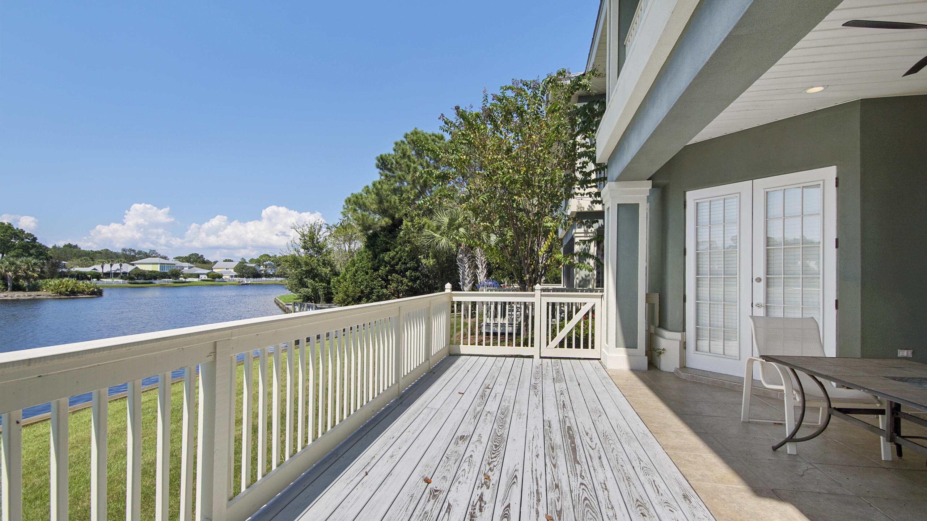 CRYSTAL COVE - Residential