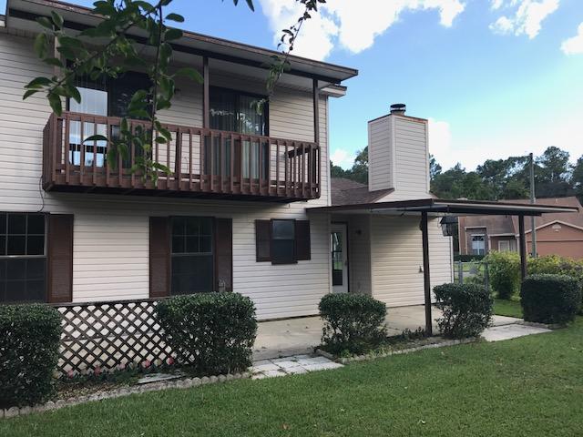 CRYSTAL LAKE ESTATES - Residential Lease