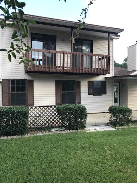 CRYSTAL LAKE ESTATES - Residential Lease