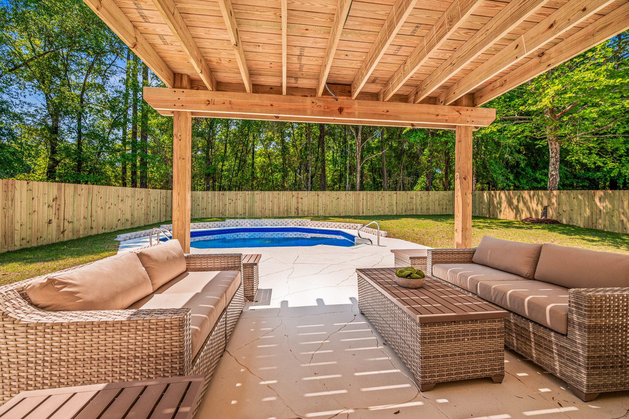 LANTERN RIDGE - Residential
