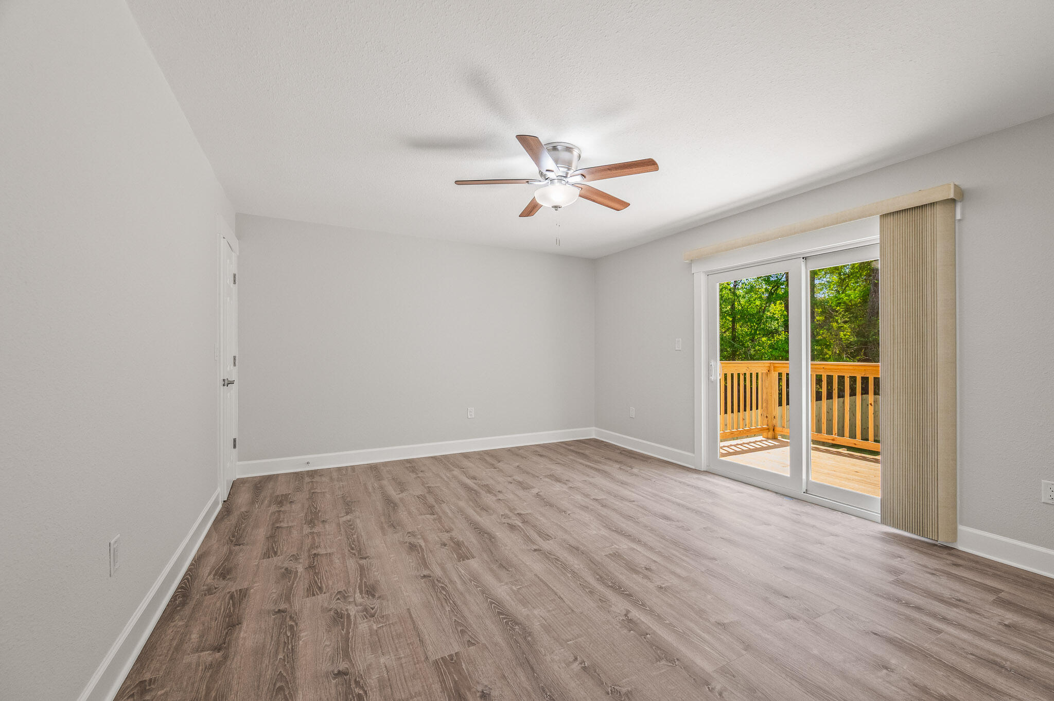 LANTERN RIDGE - Residential