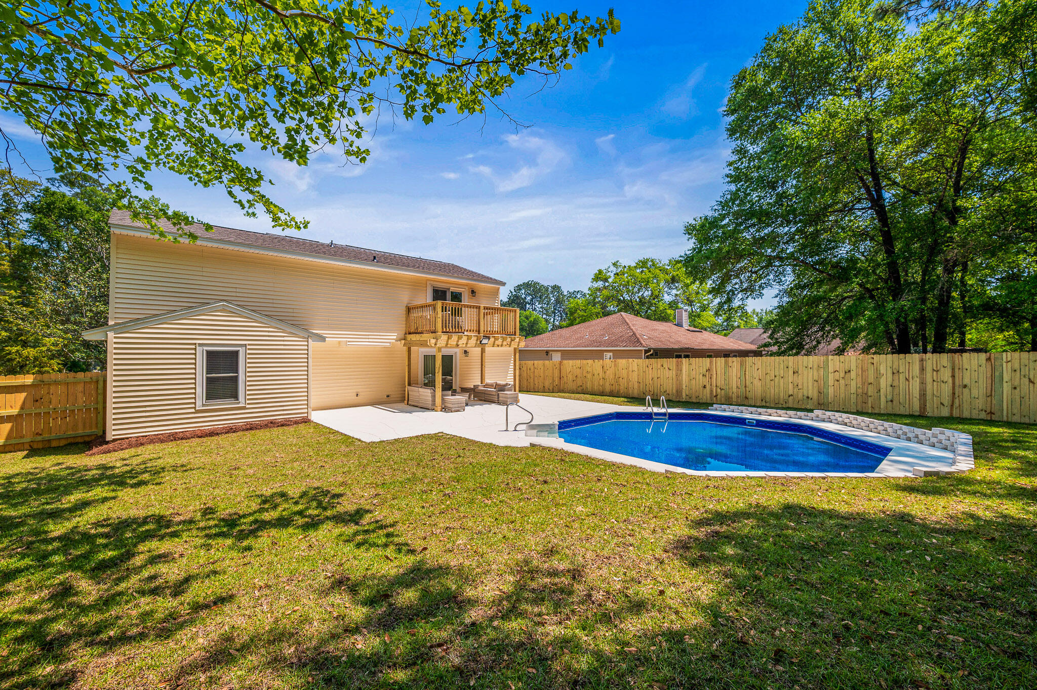 LANTERN RIDGE - Residential
