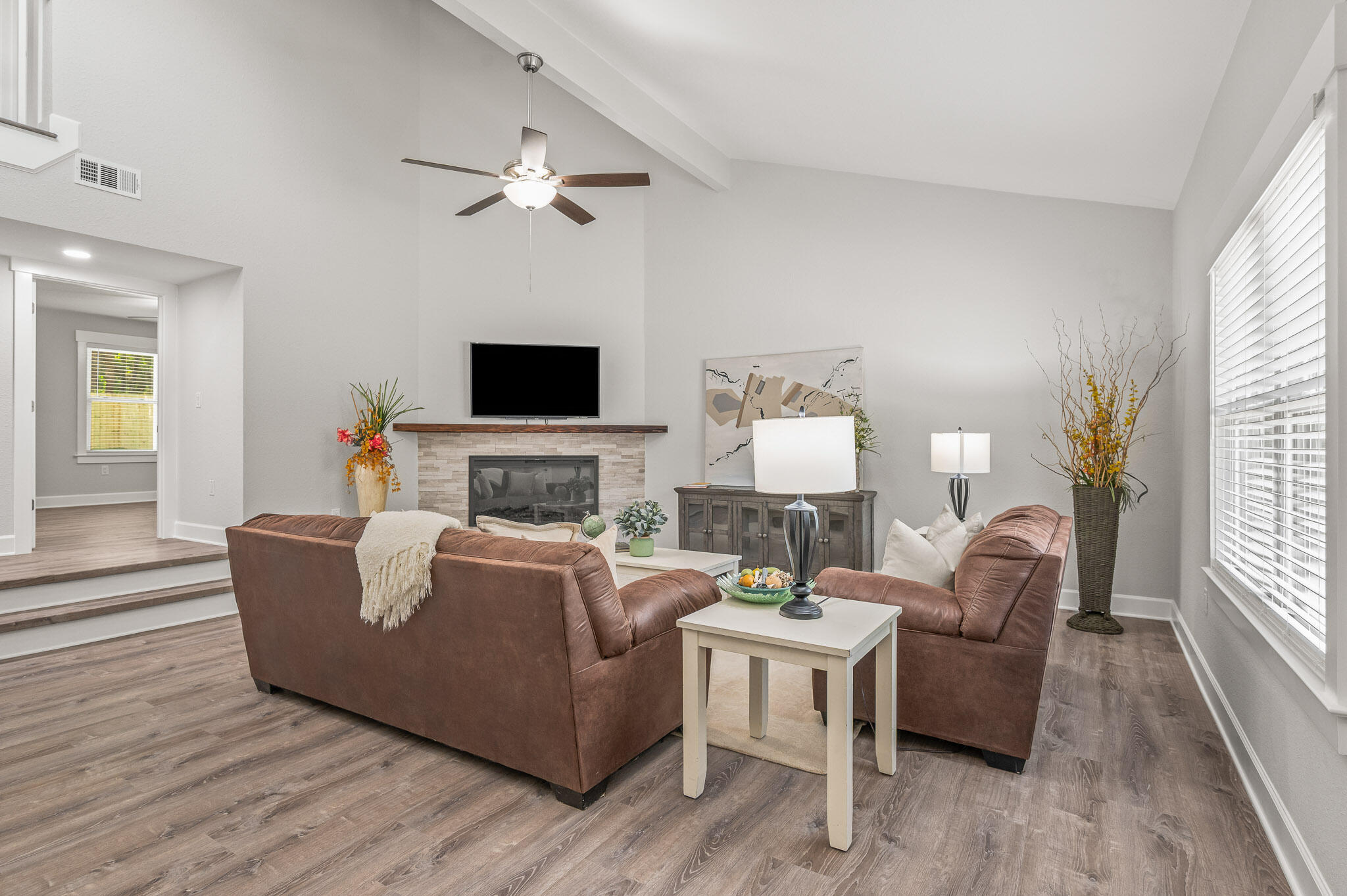 LANTERN RIDGE - Residential
