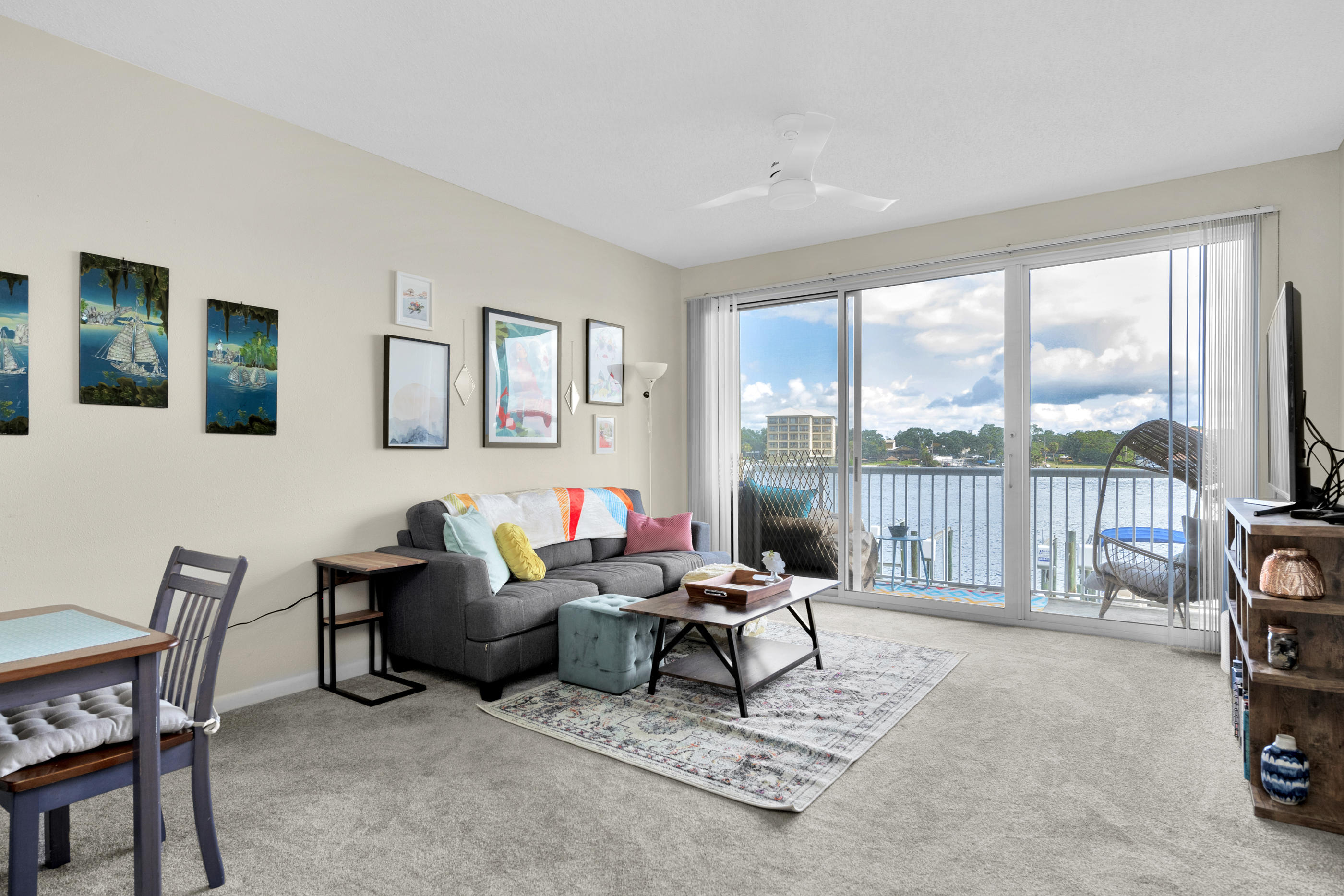 PALM COURT YACHT CLUB - Residential