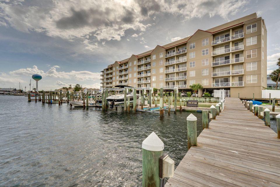 PALM COURT YACHT CLUB - Residential