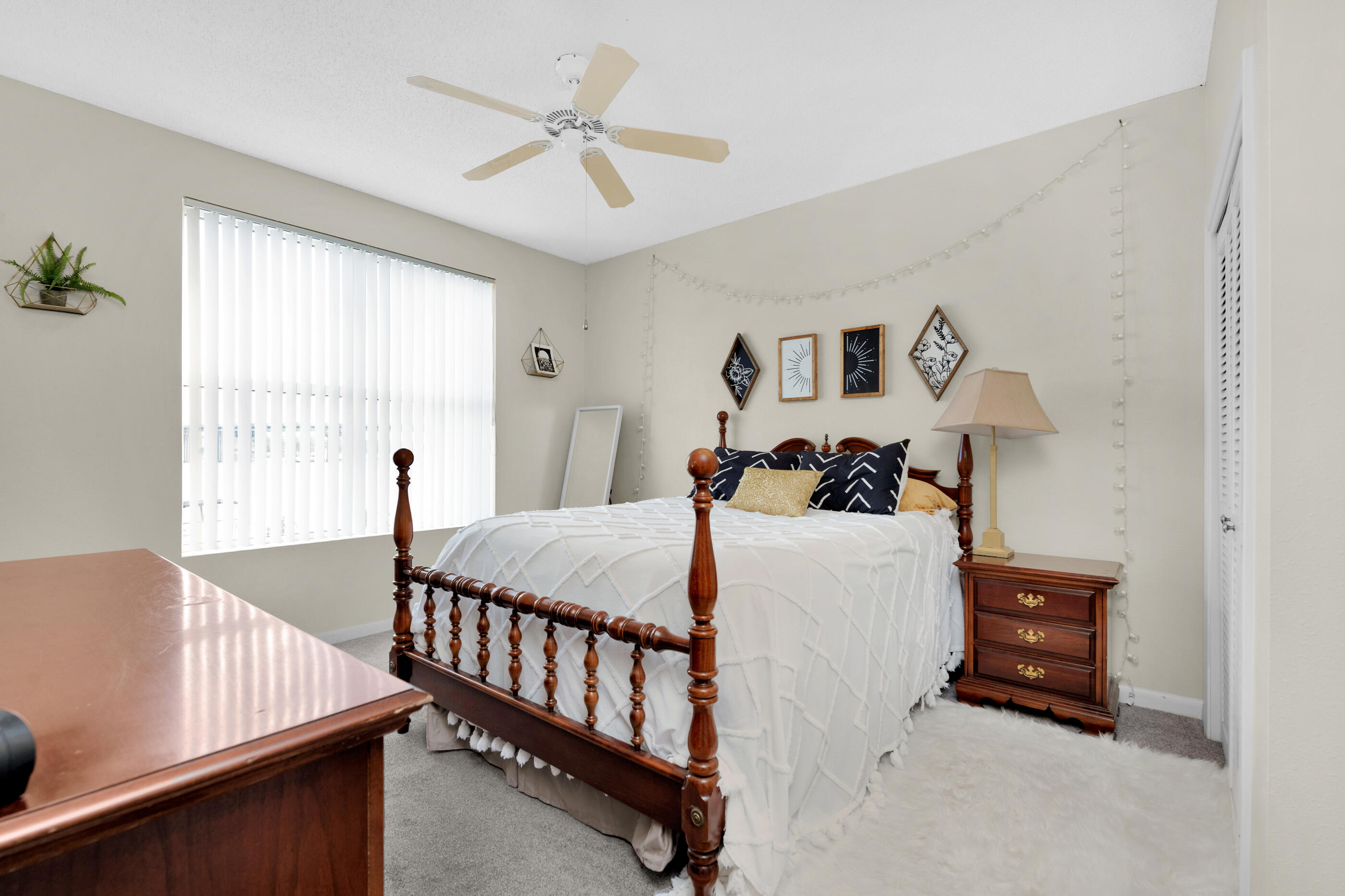 PALM COURT YACHT CLUB - Residential