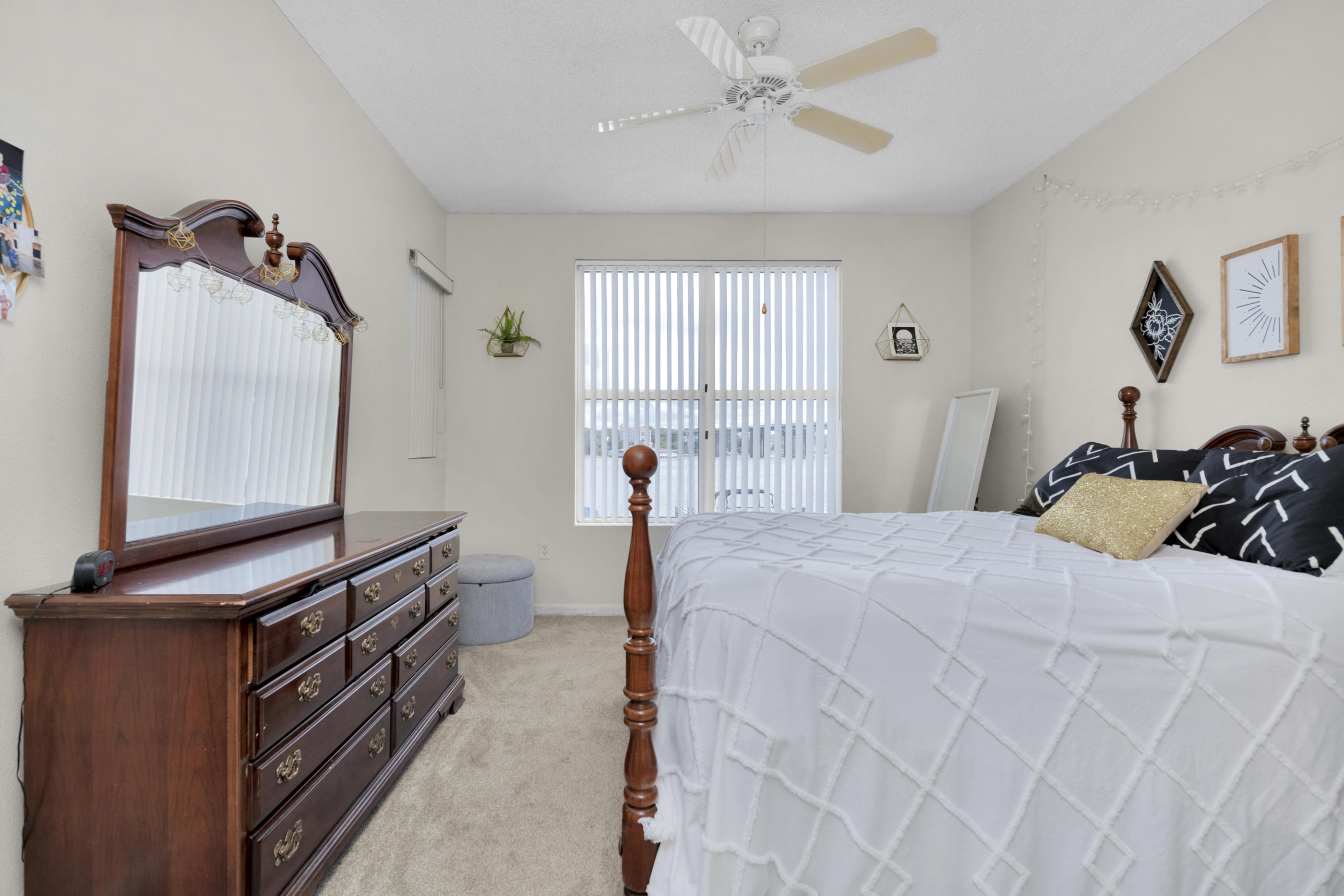 PALM COURT YACHT CLUB - Residential