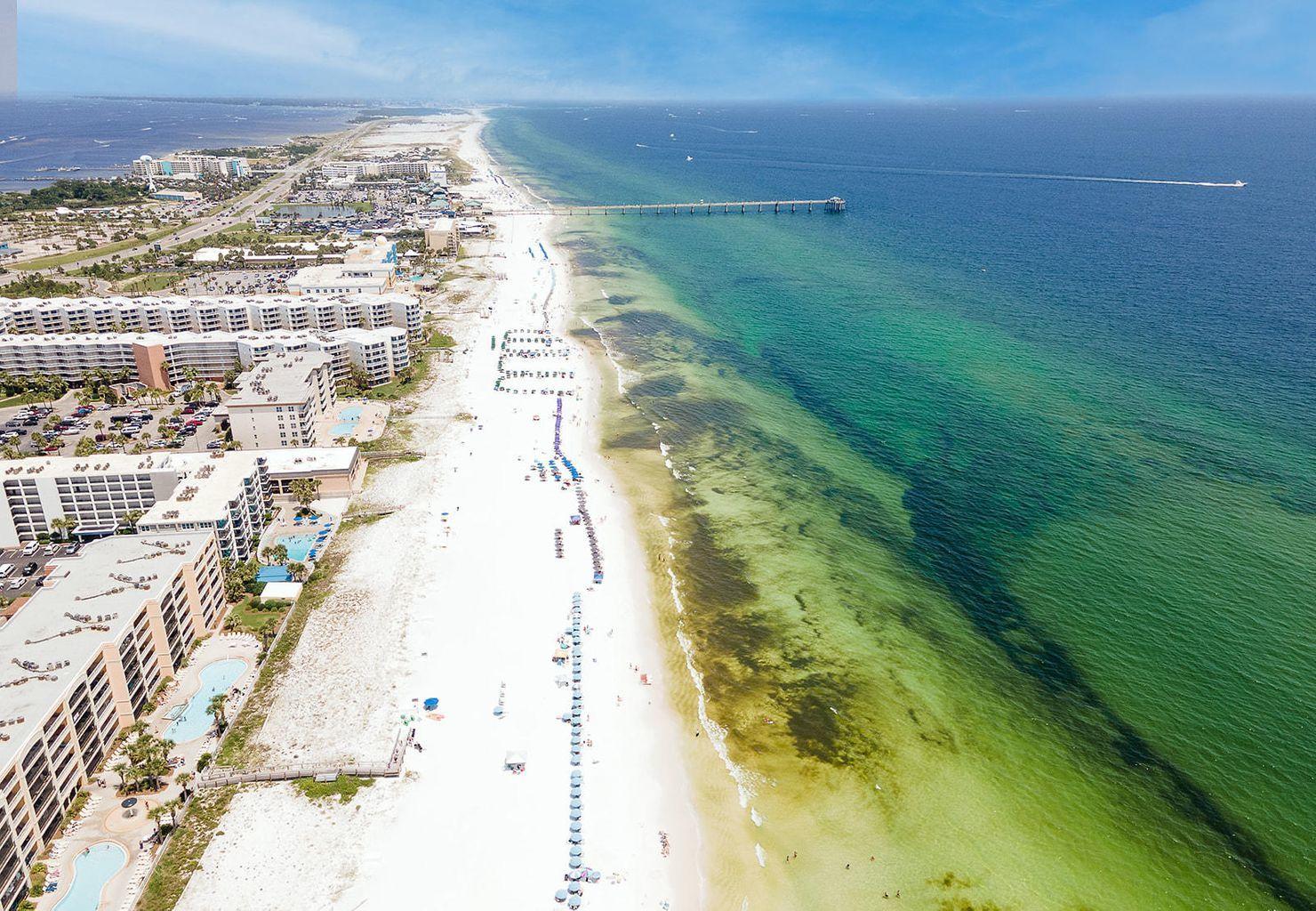 PALM COURT YACHT CLUB - Residential