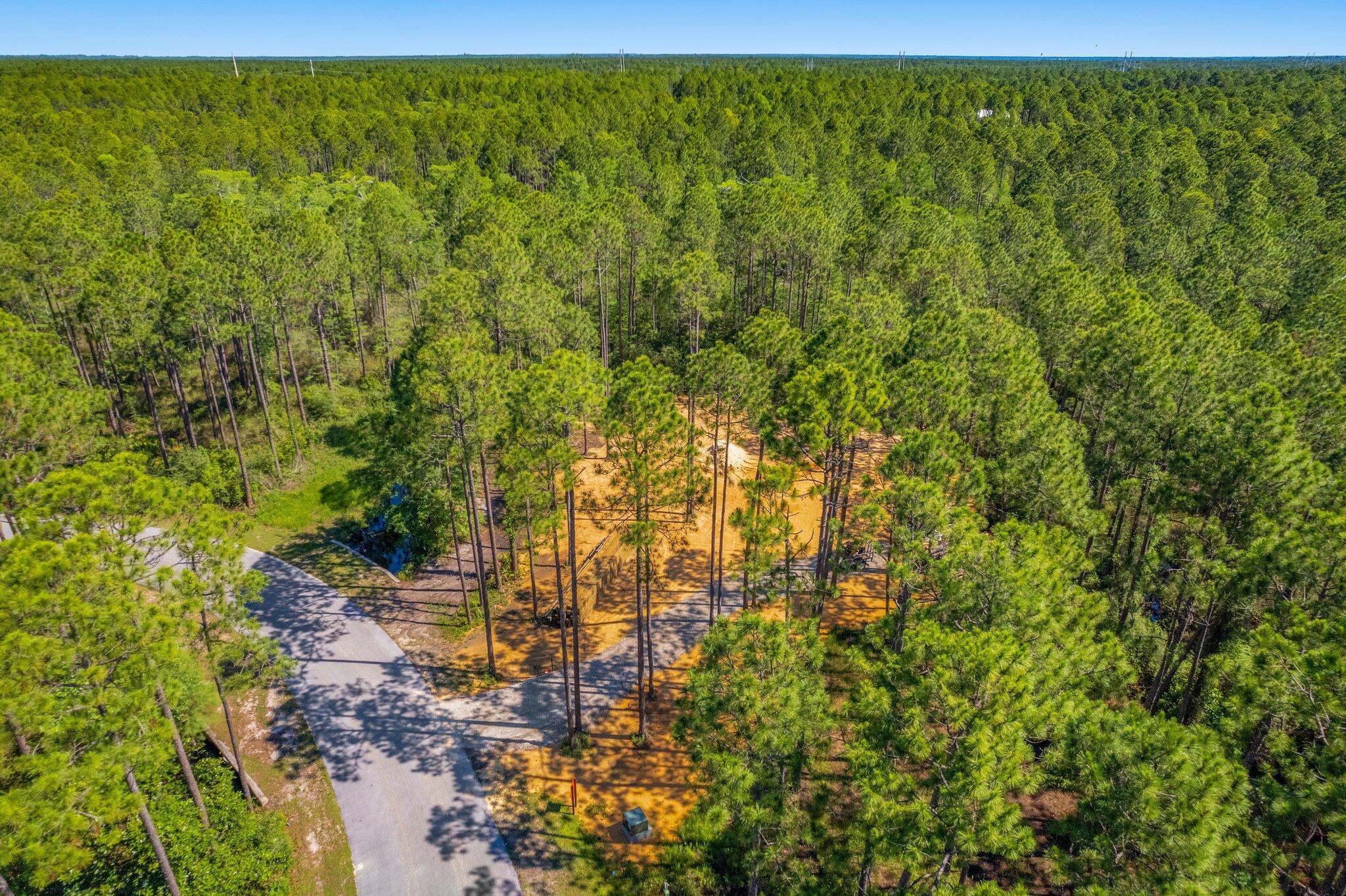 RIVERCAMPS ON CROOKED CREEK - Land