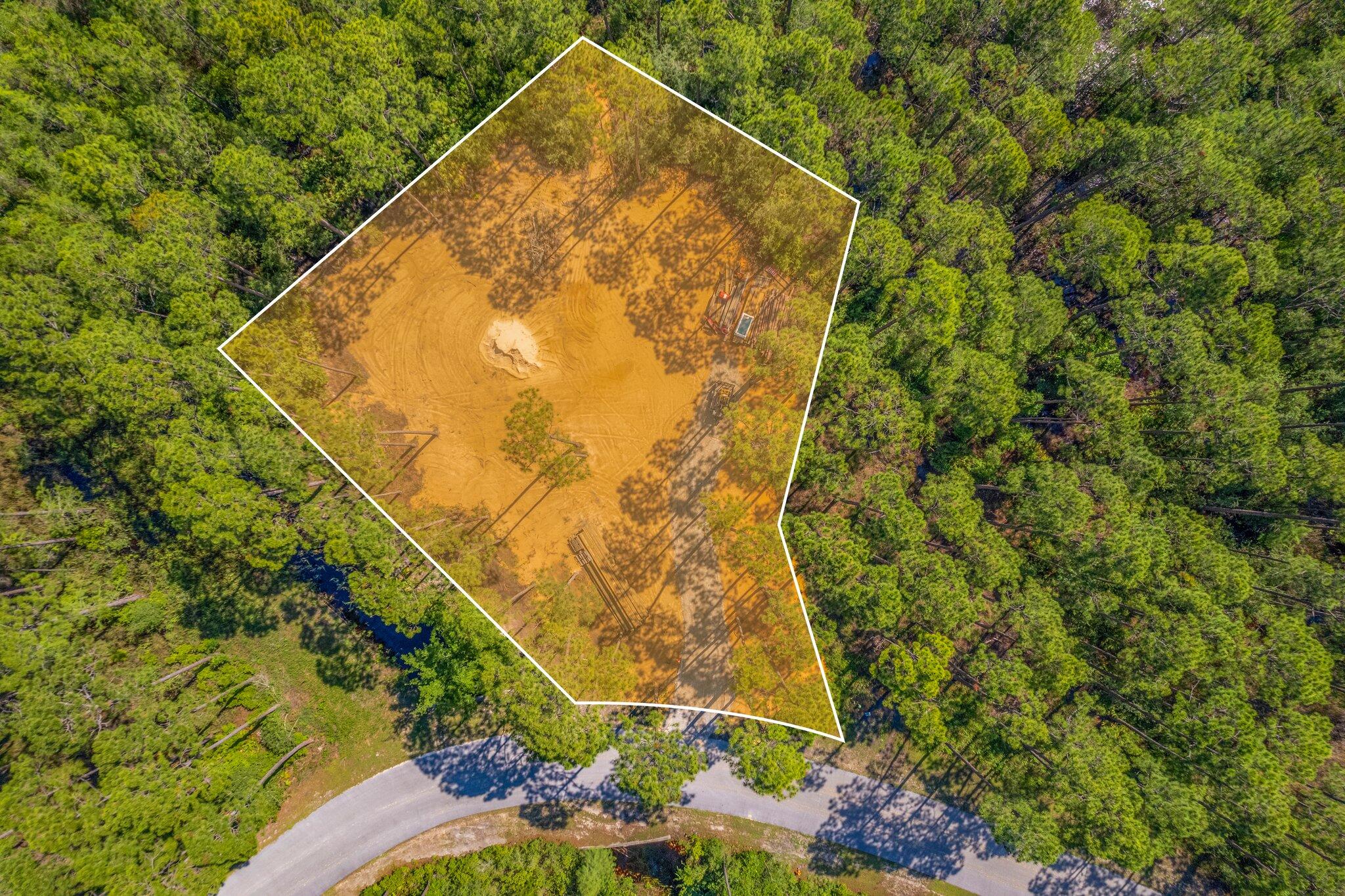 RIVERCAMPS ON CROOKED CREEK - Land