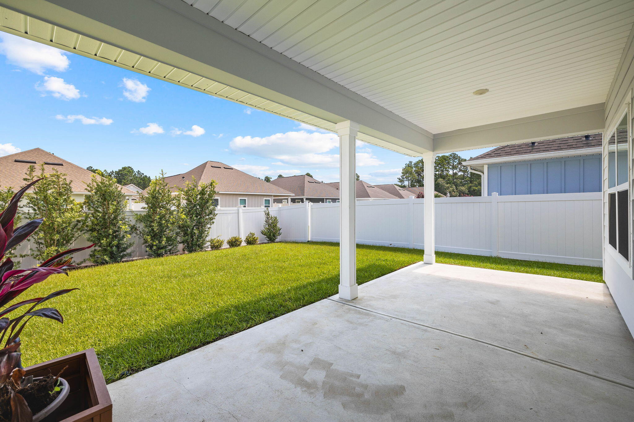 STONEGATE - Residential