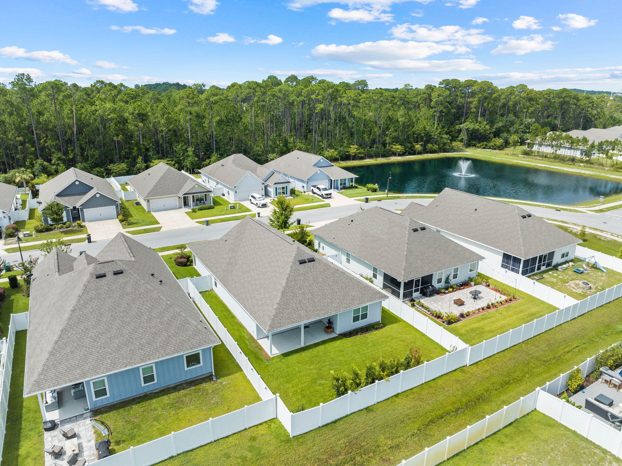 STONEGATE - Residential