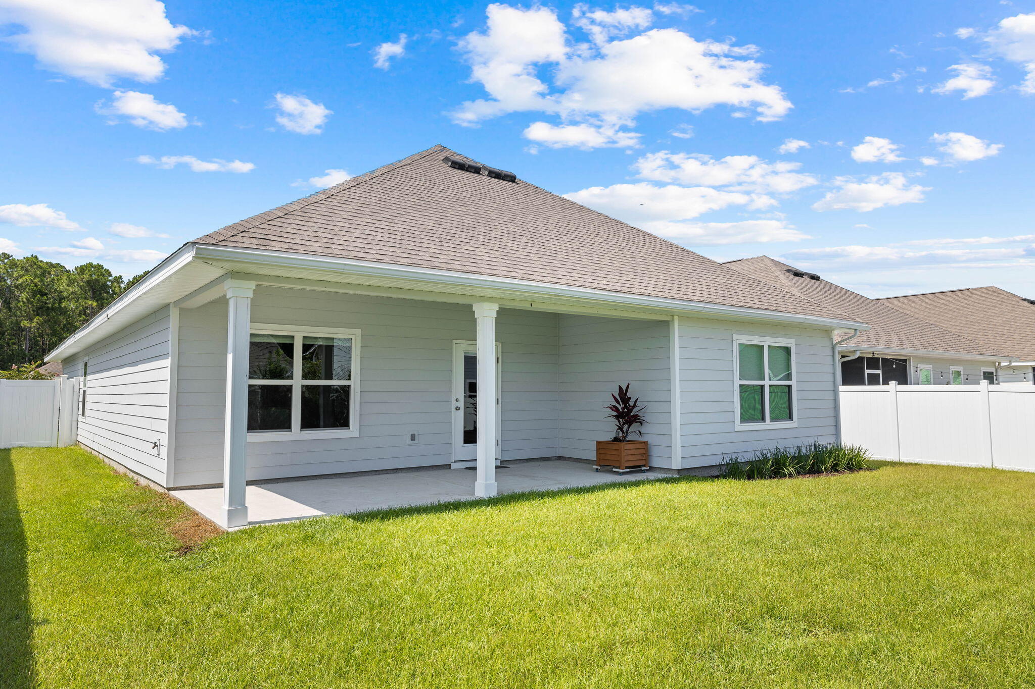STONEGATE - Residential