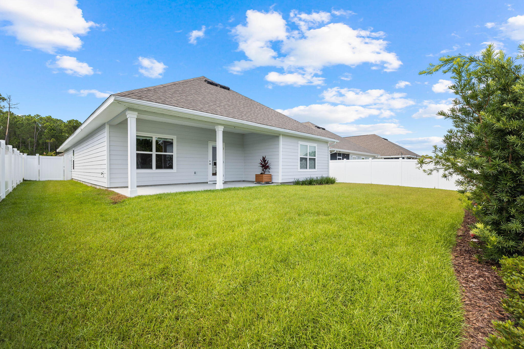 STONEGATE - Residential