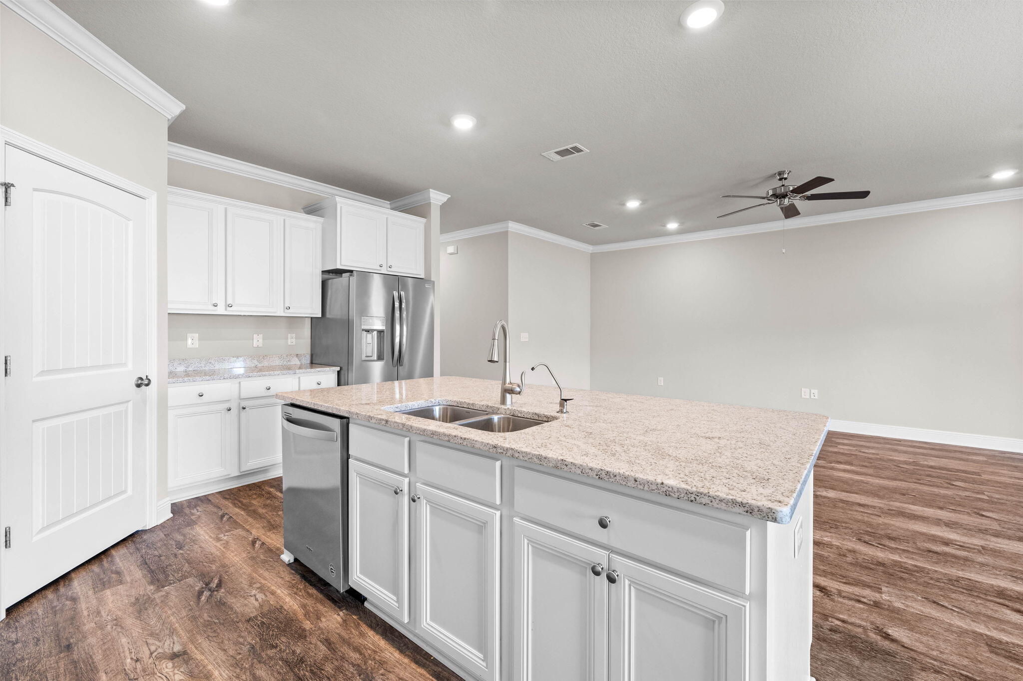 STONEGATE - Residential