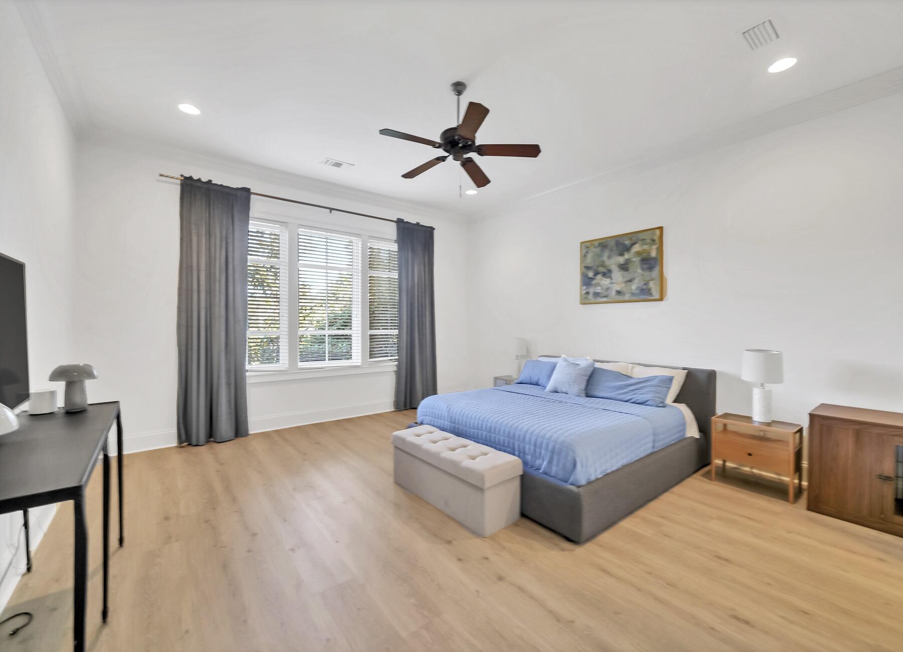 BURNT PINE - Residential