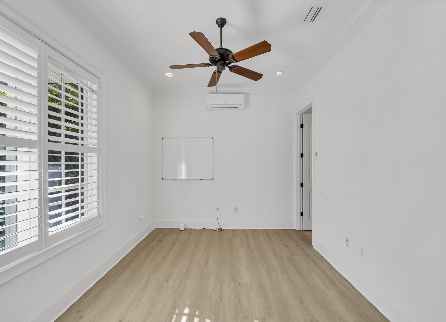 BURNT PINE - Residential