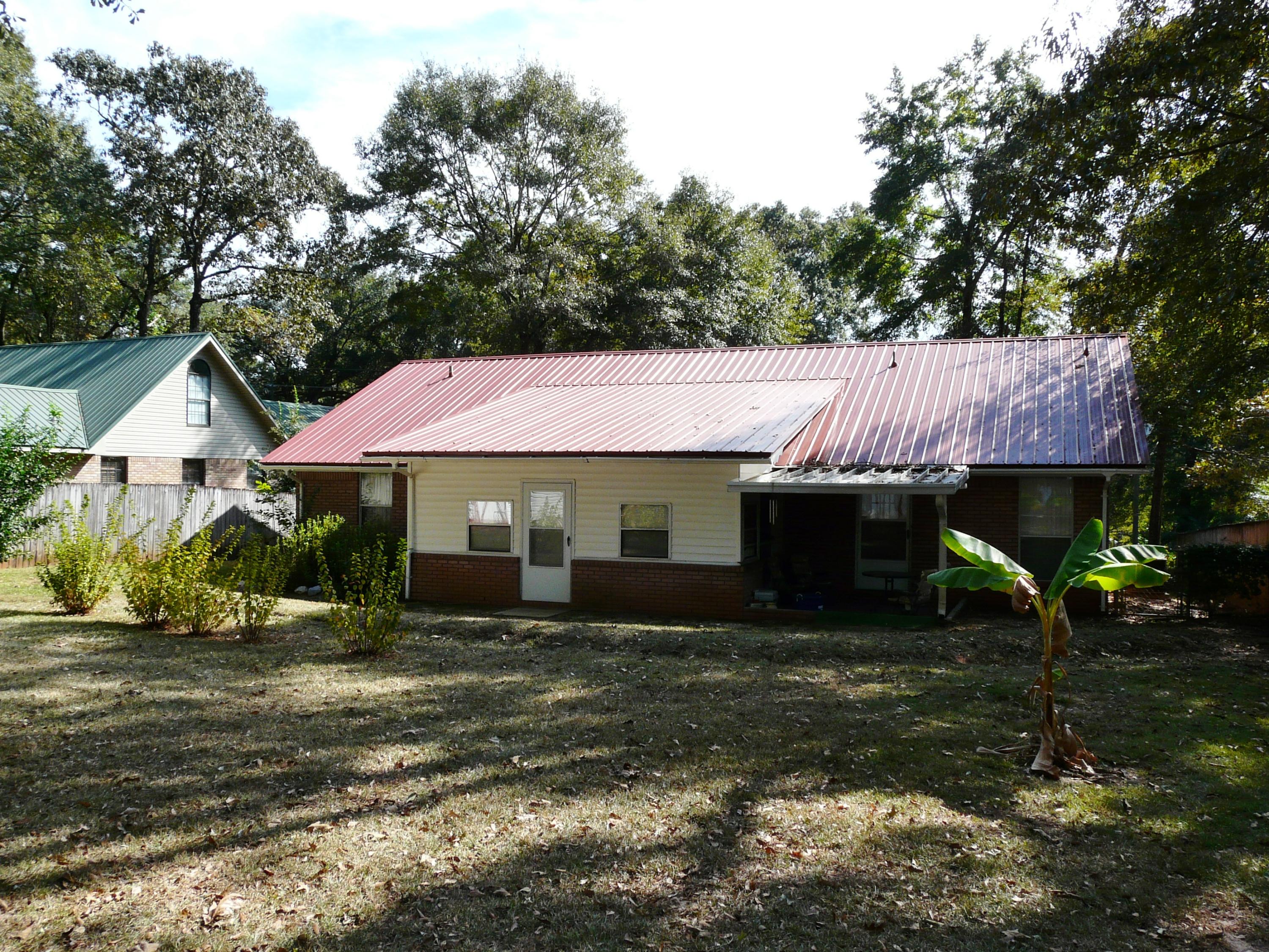 HOLLY HILLS - Residential