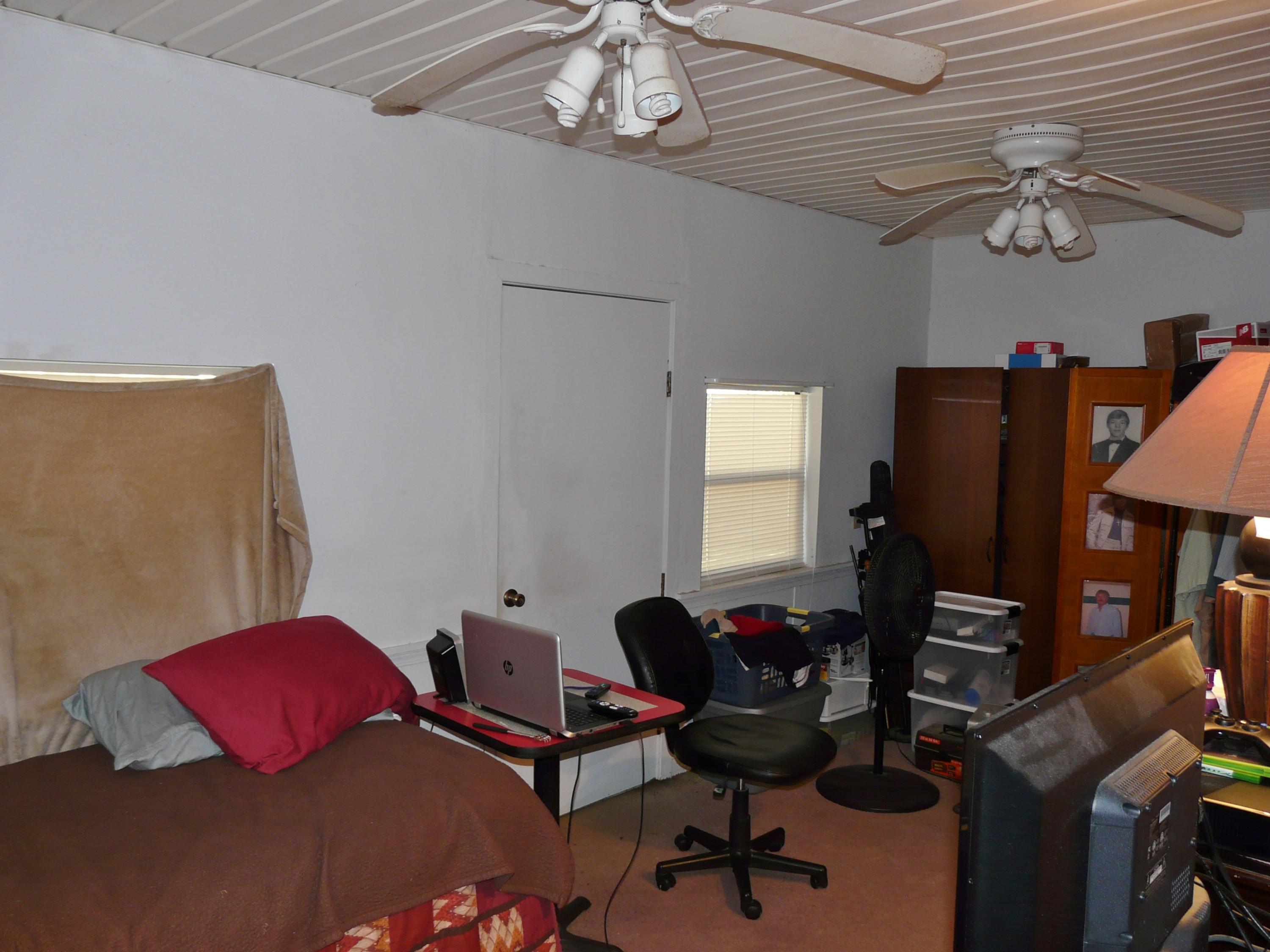 HOLLY HILLS - Residential