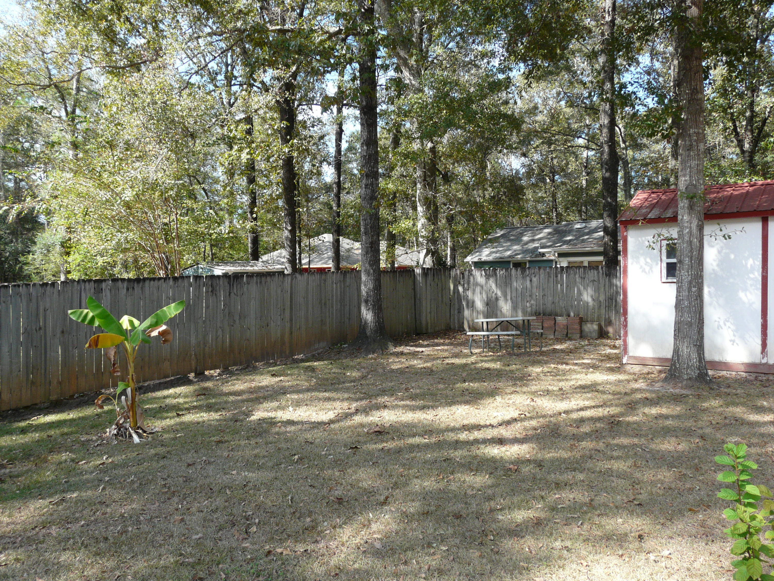 HOLLY HILLS - Residential