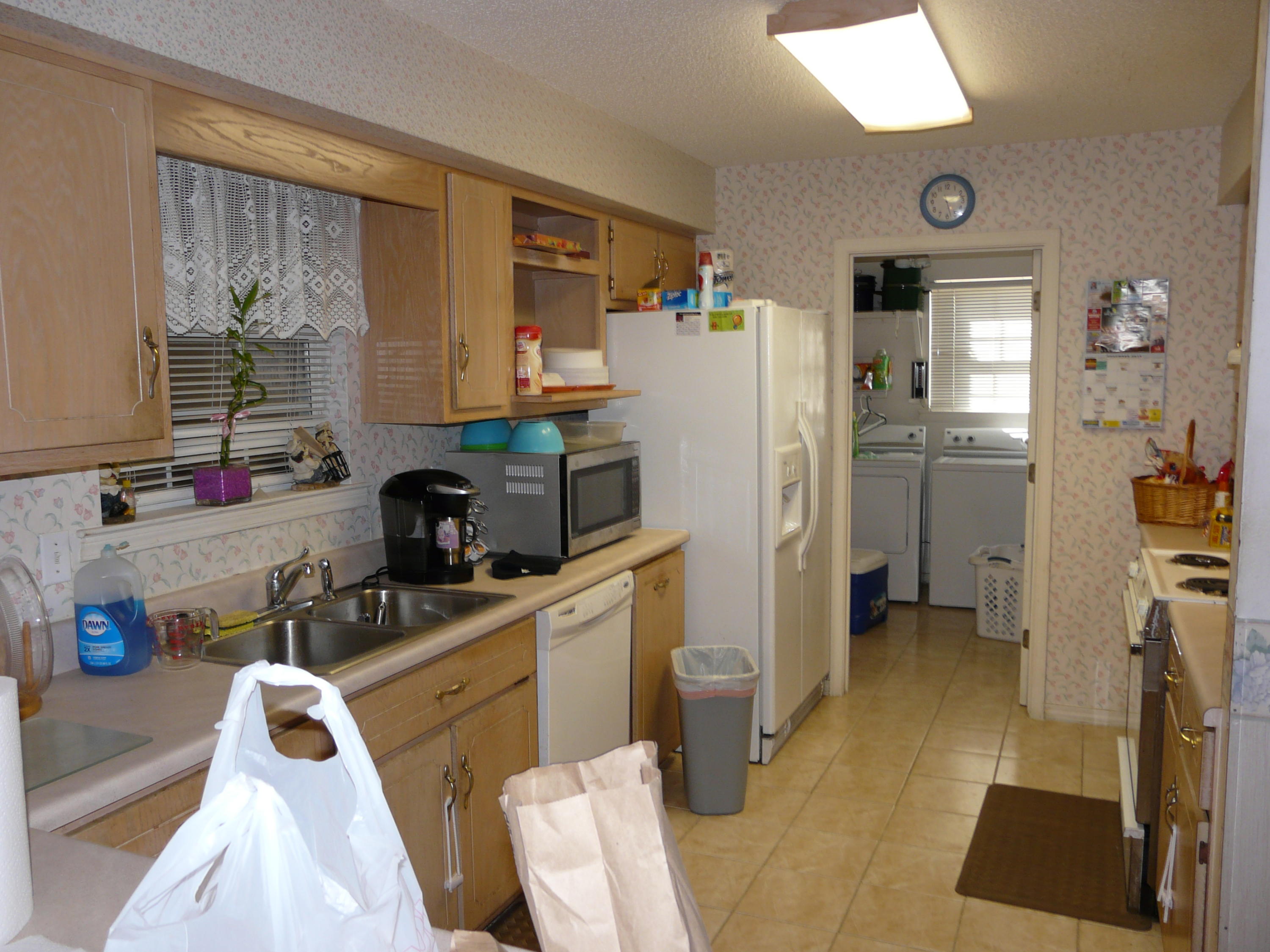 HOLLY HILLS - Residential