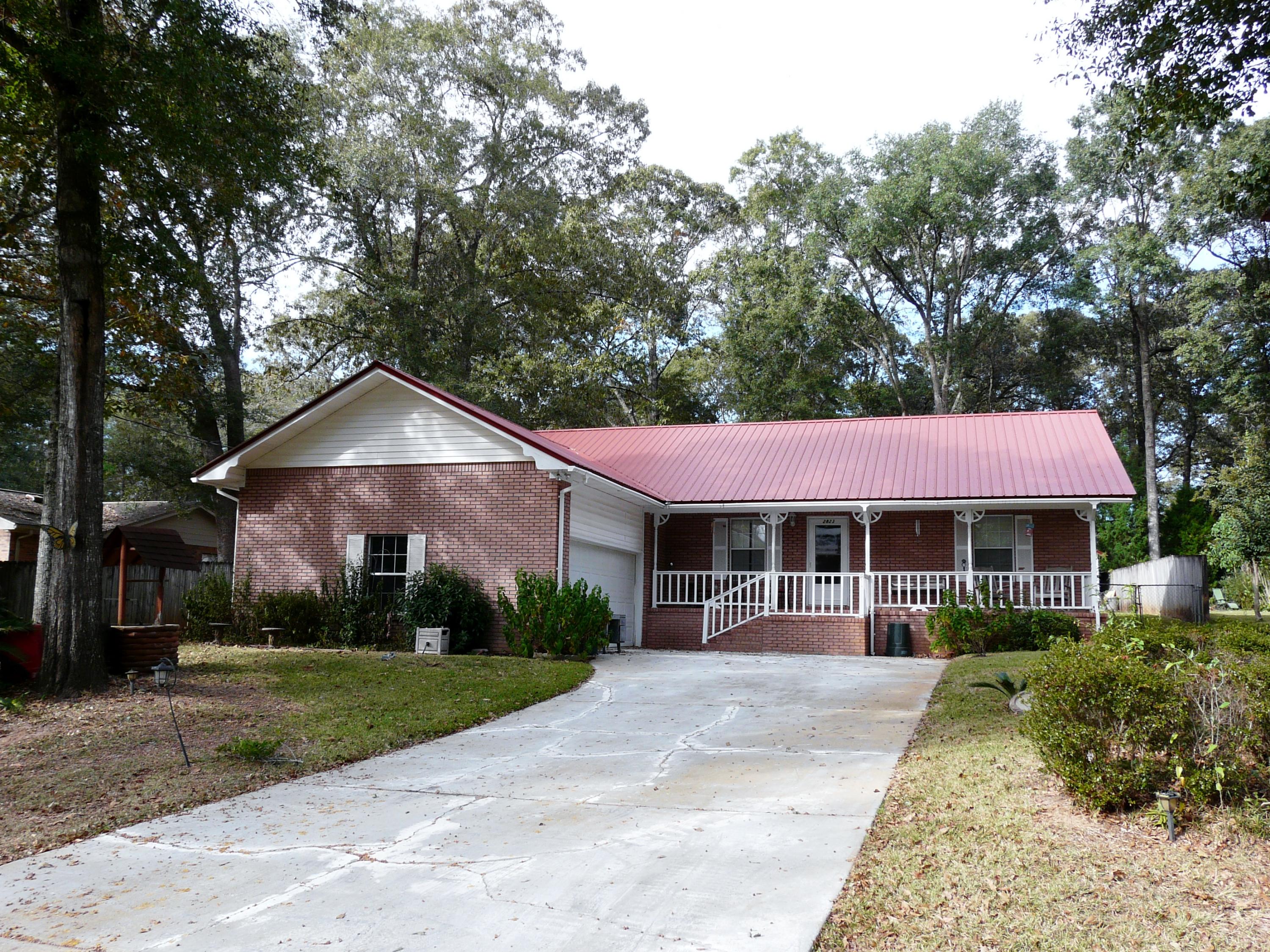 HOLLY HILLS - Residential