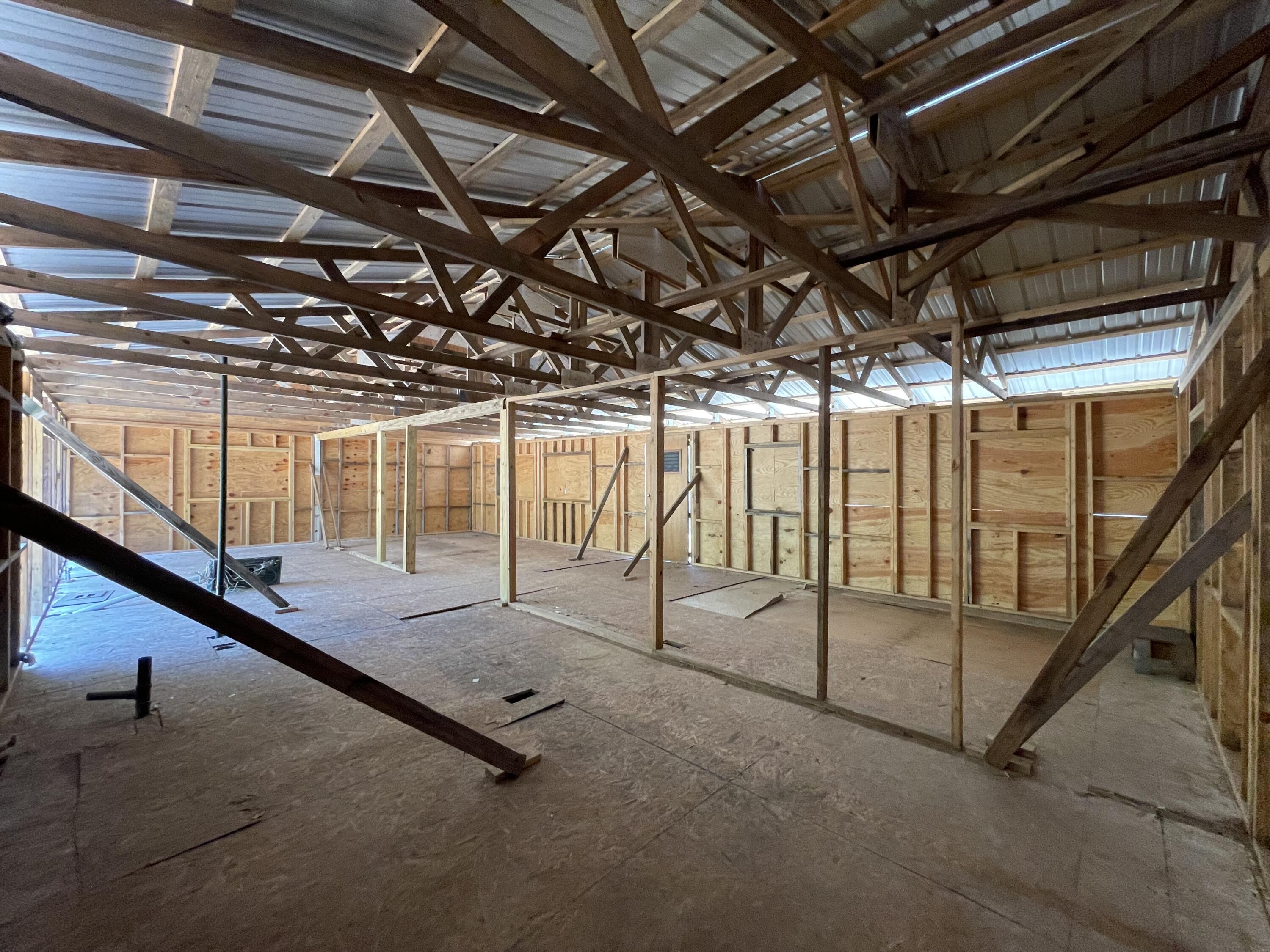 METES & BOUNDS - Land