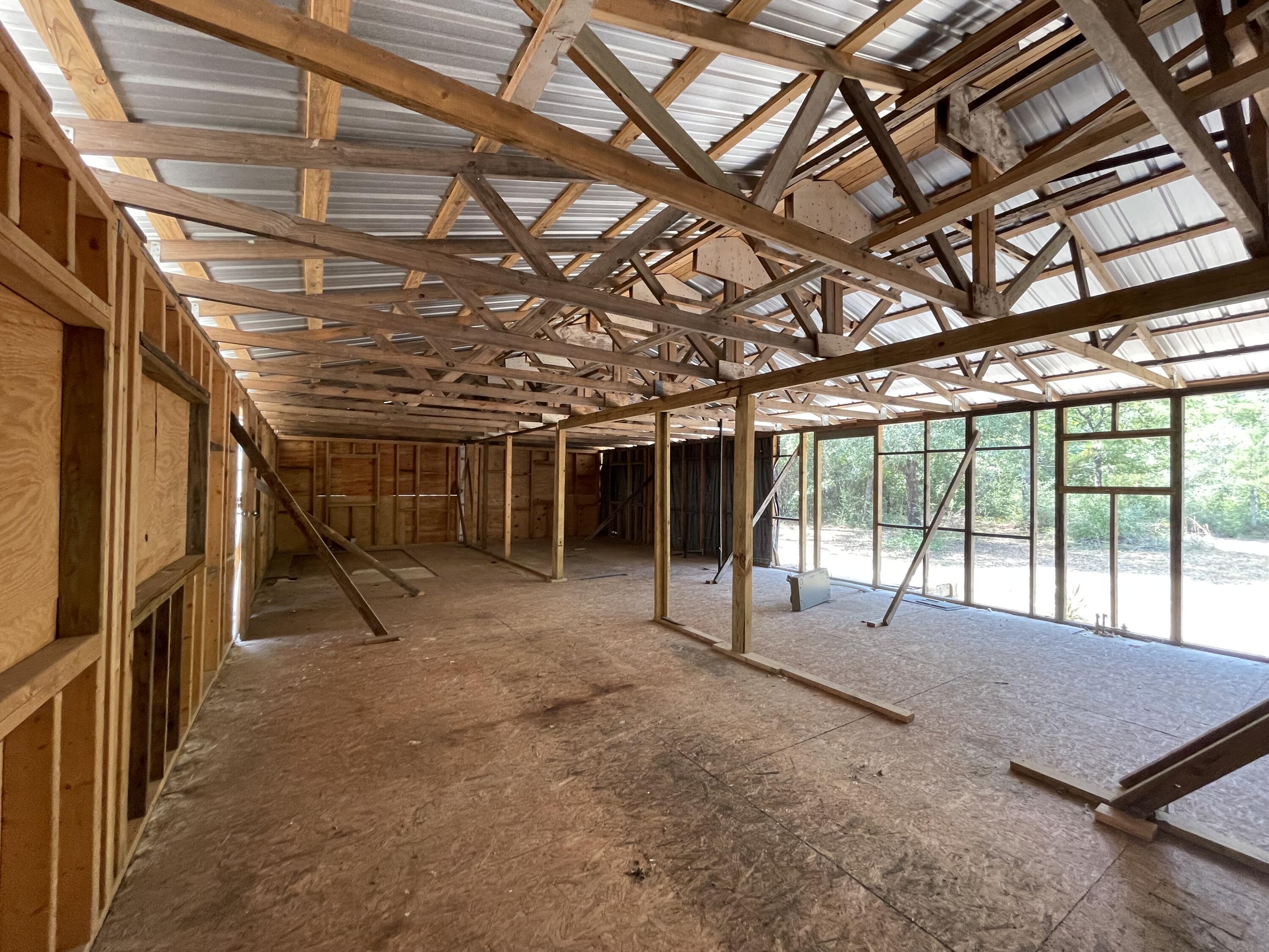 METES & BOUNDS - Land