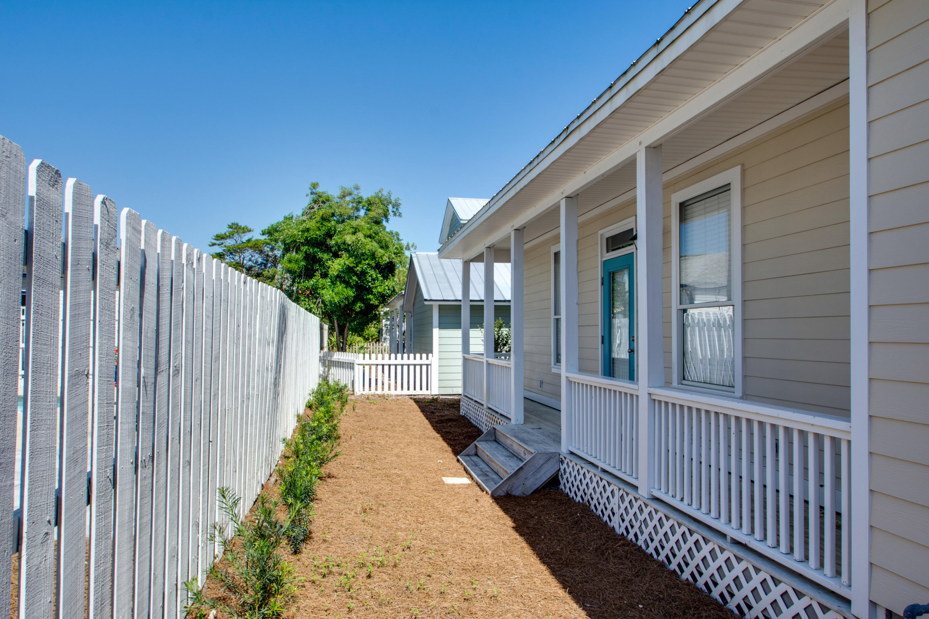 CRYSTAL BEACH COTTAGES PH 2 - Residential