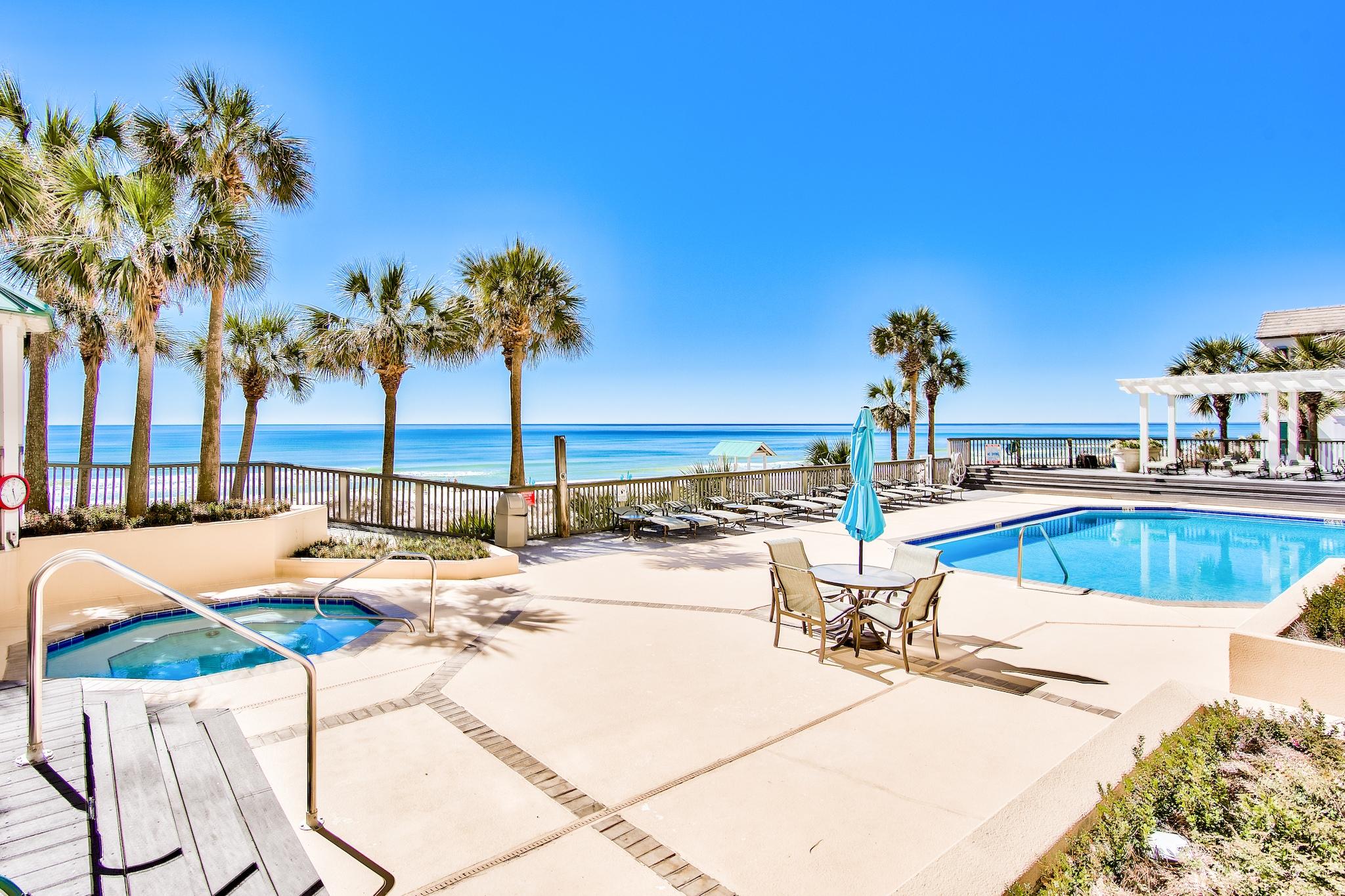 HIDDEN DUNES GRAND VILLAS - Residential