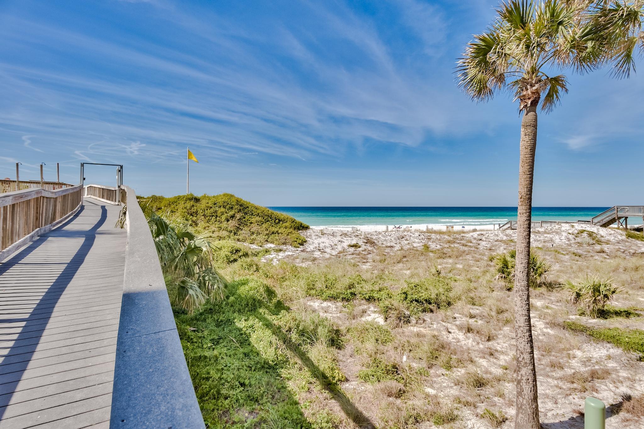 HIDDEN DUNES GRAND VILLAS - Residential