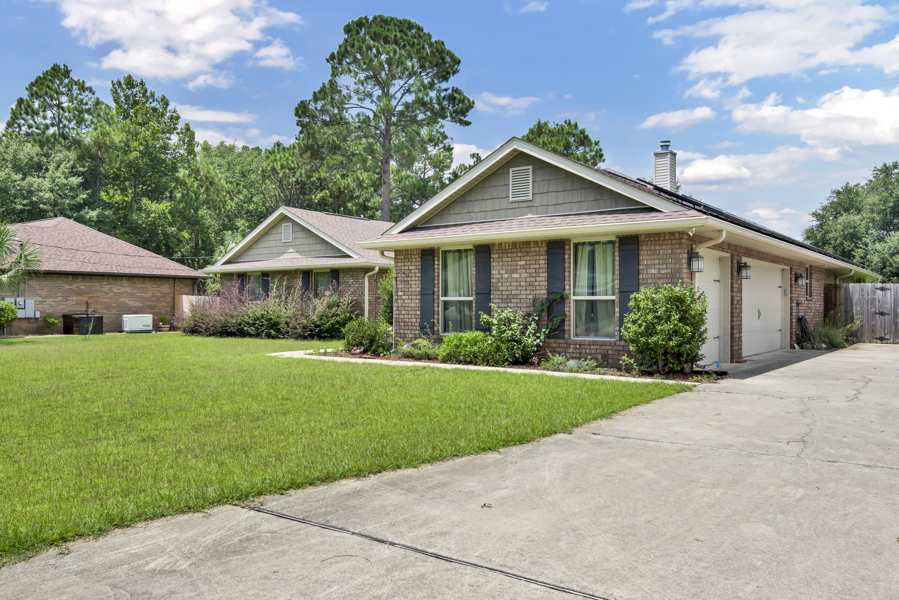 HOLLEY BY THE SEA - Residential