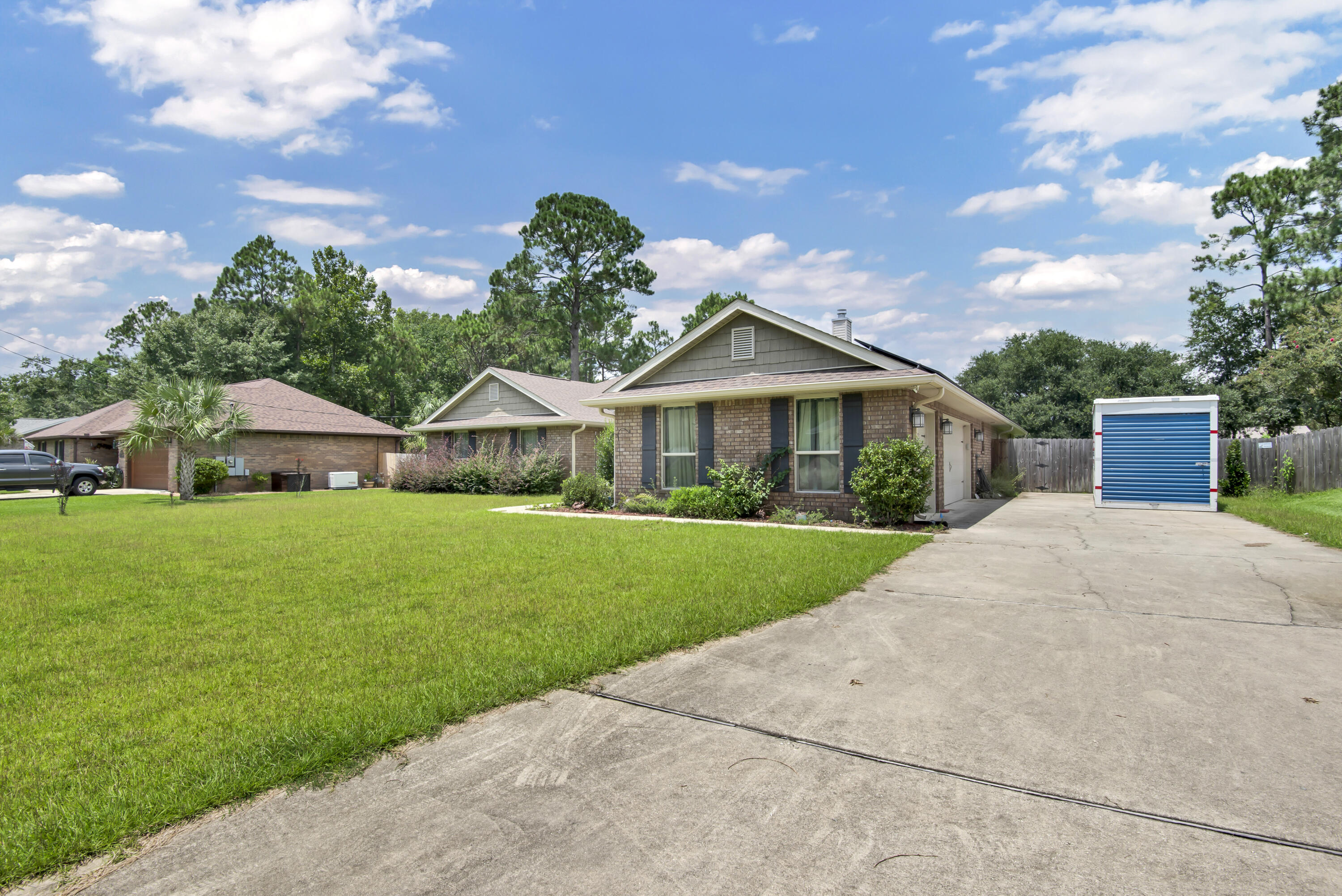 HOLLEY BY THE SEA - Residential