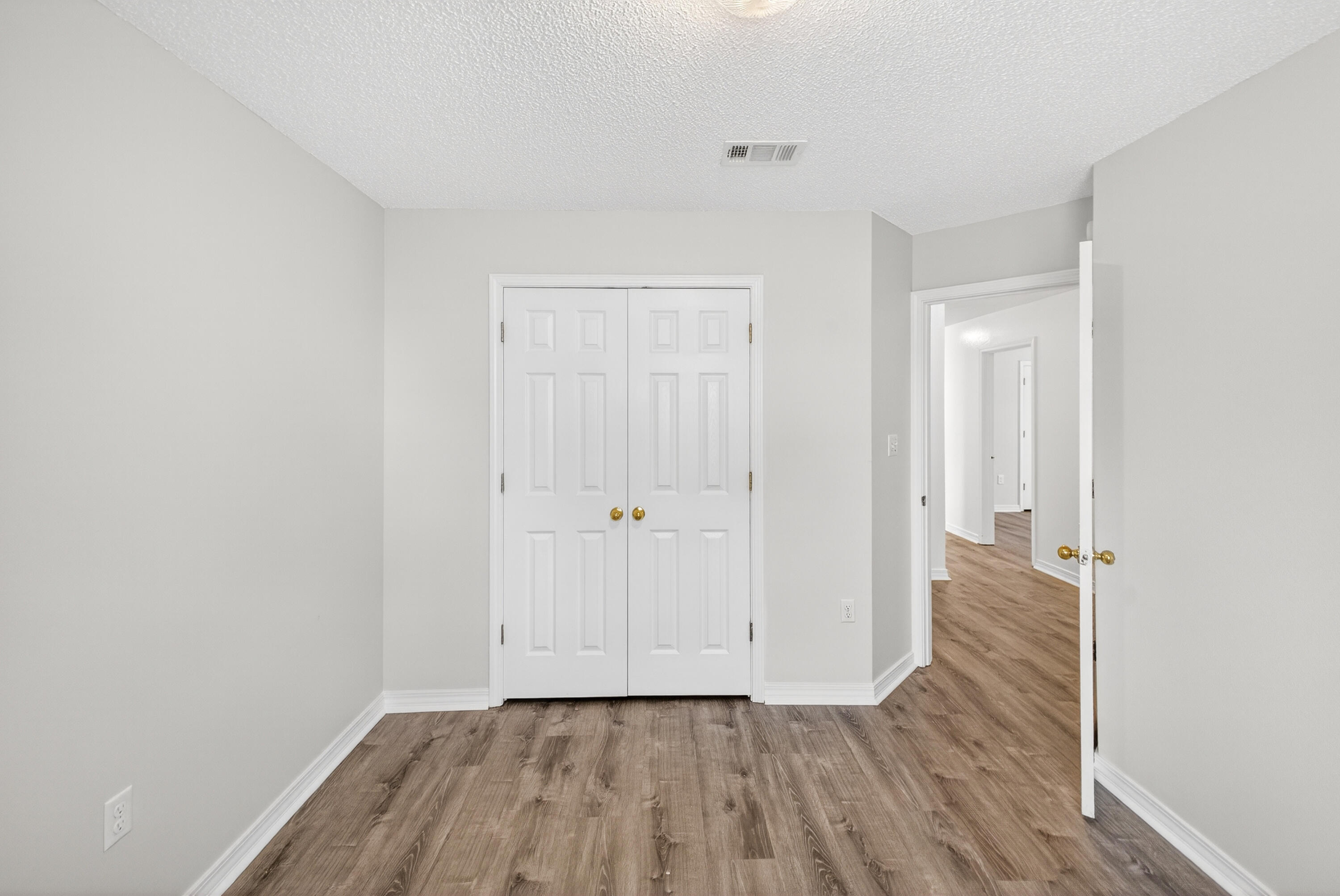 BAYSIDE - Residential