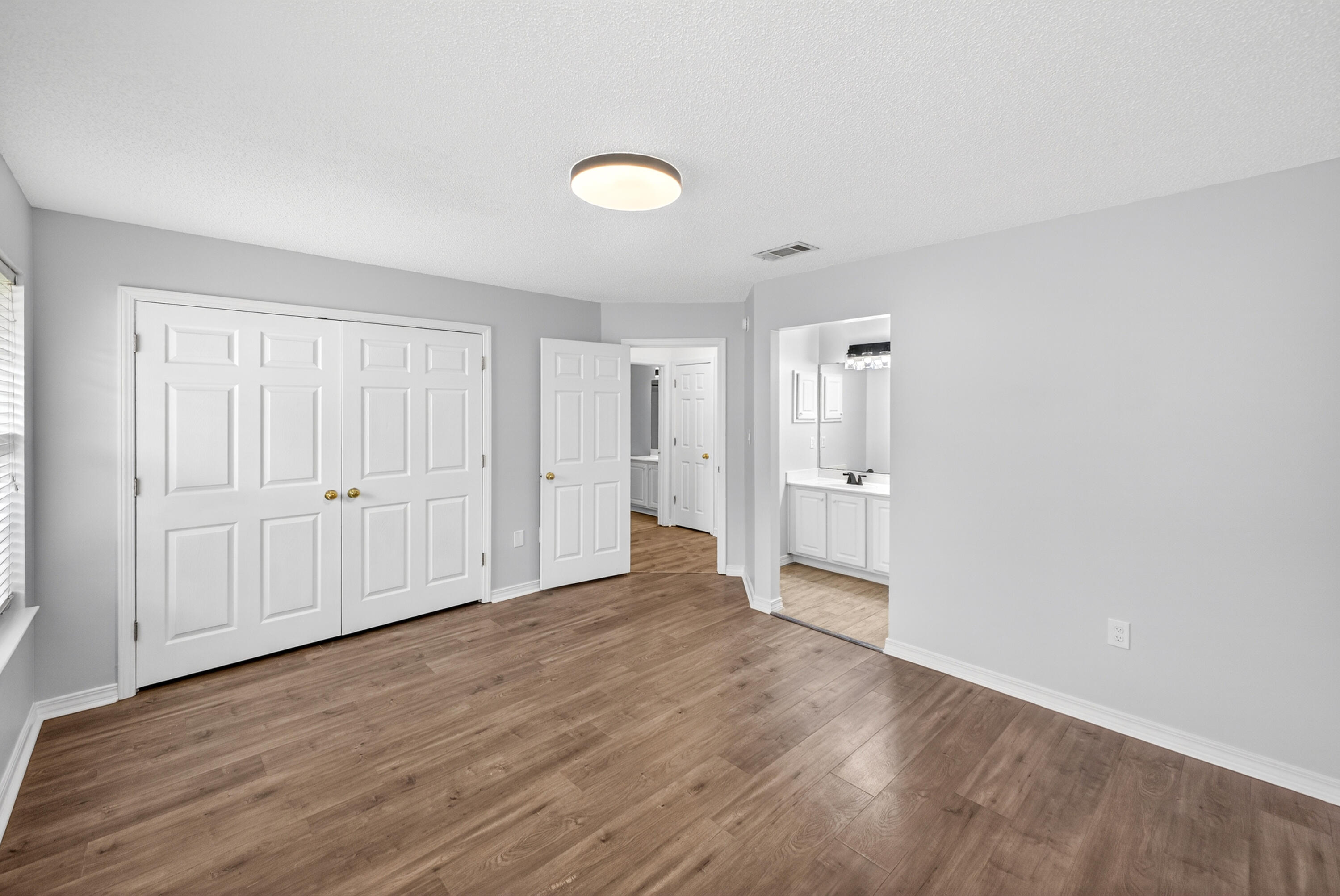 BAYSIDE - Residential