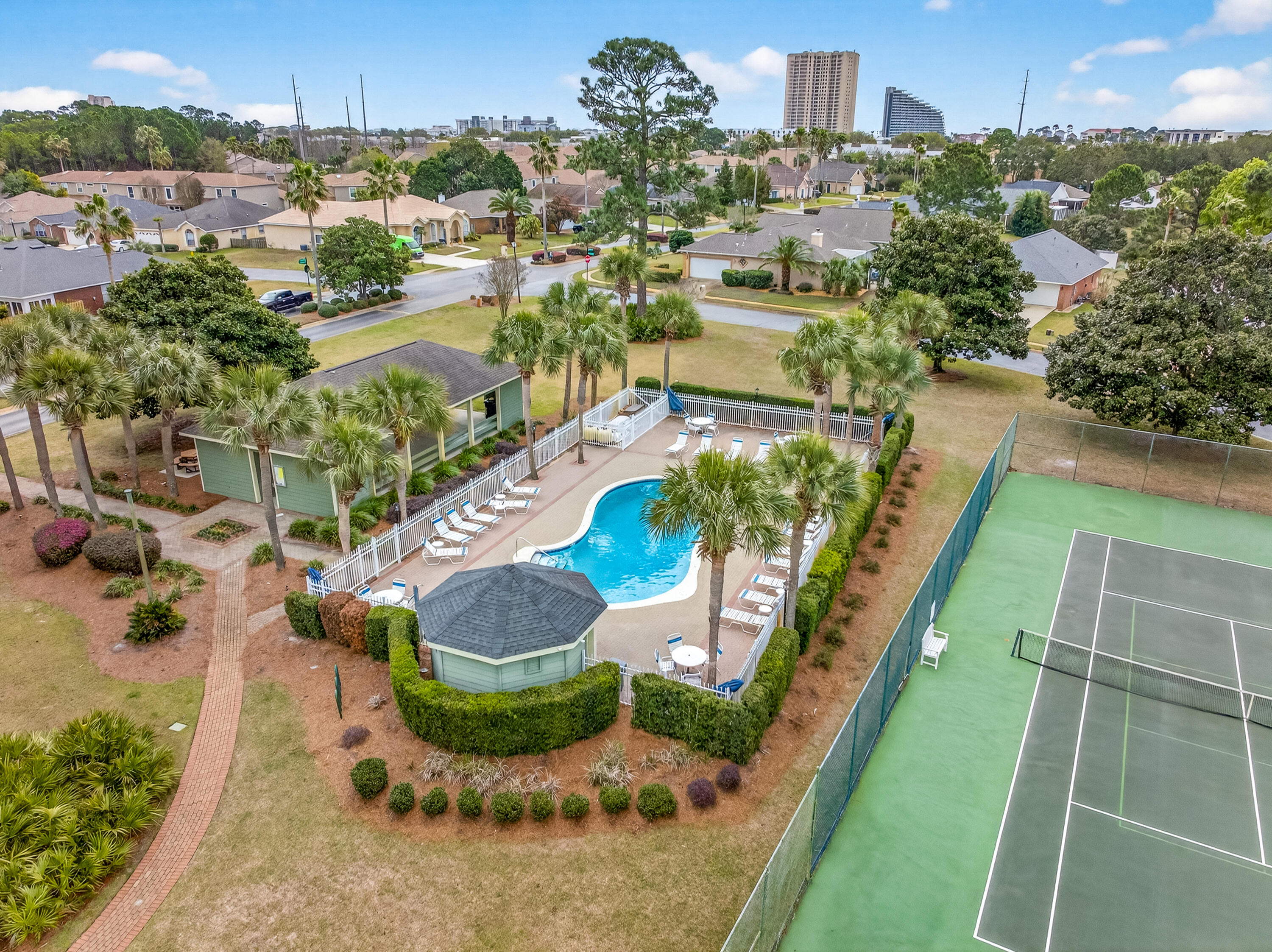 BAYSIDE - Residential