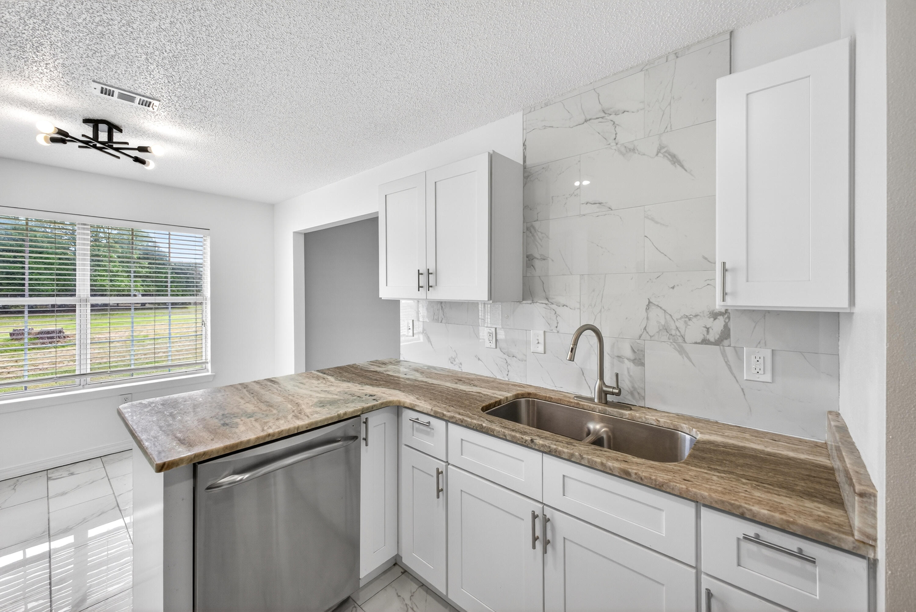 BAYSIDE - Residential