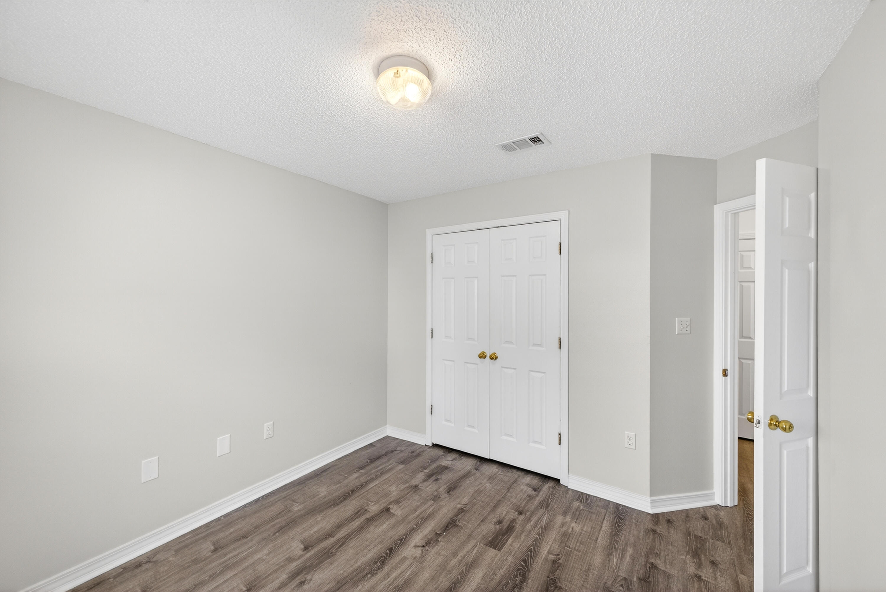 BAYSIDE - Residential