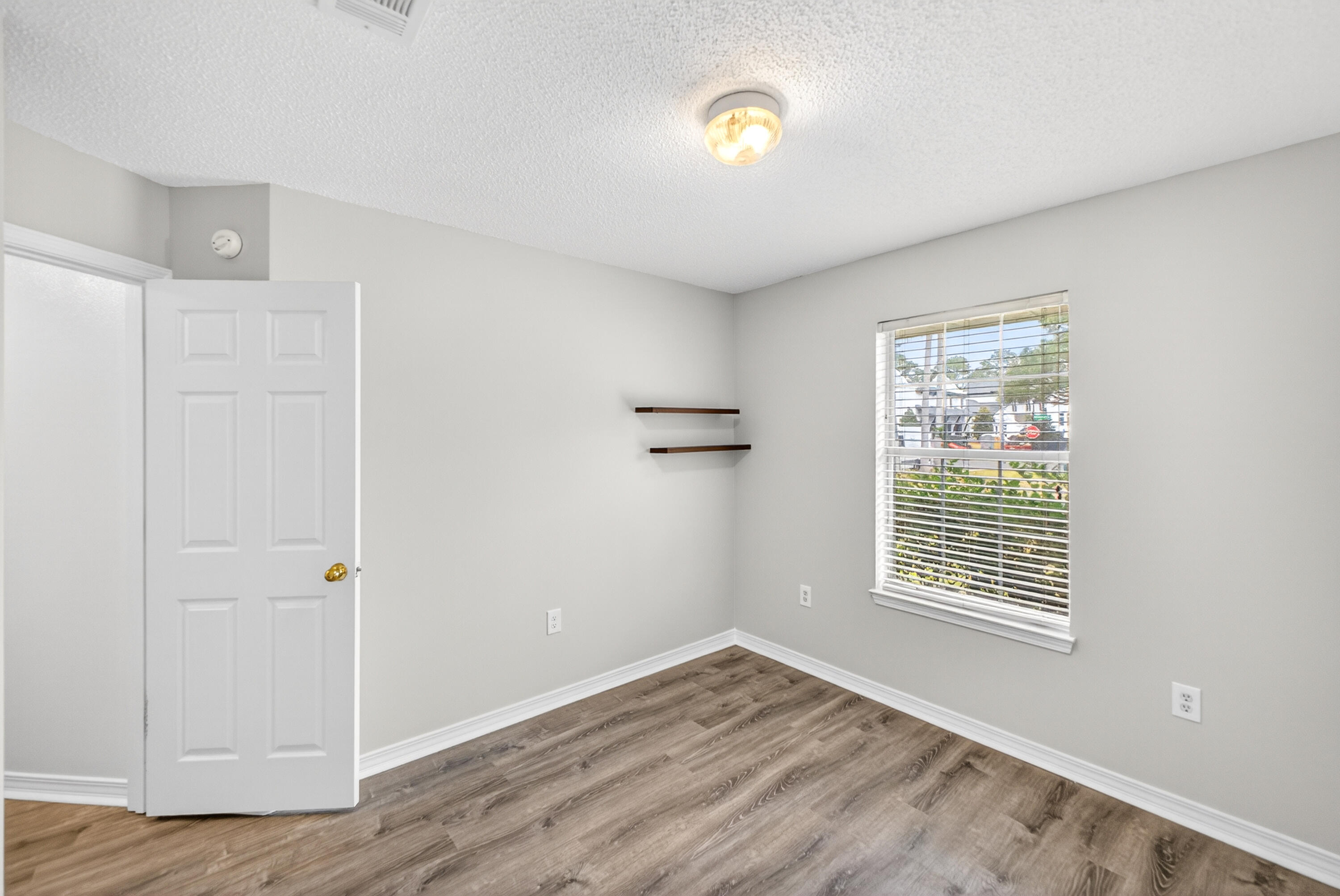 BAYSIDE - Residential